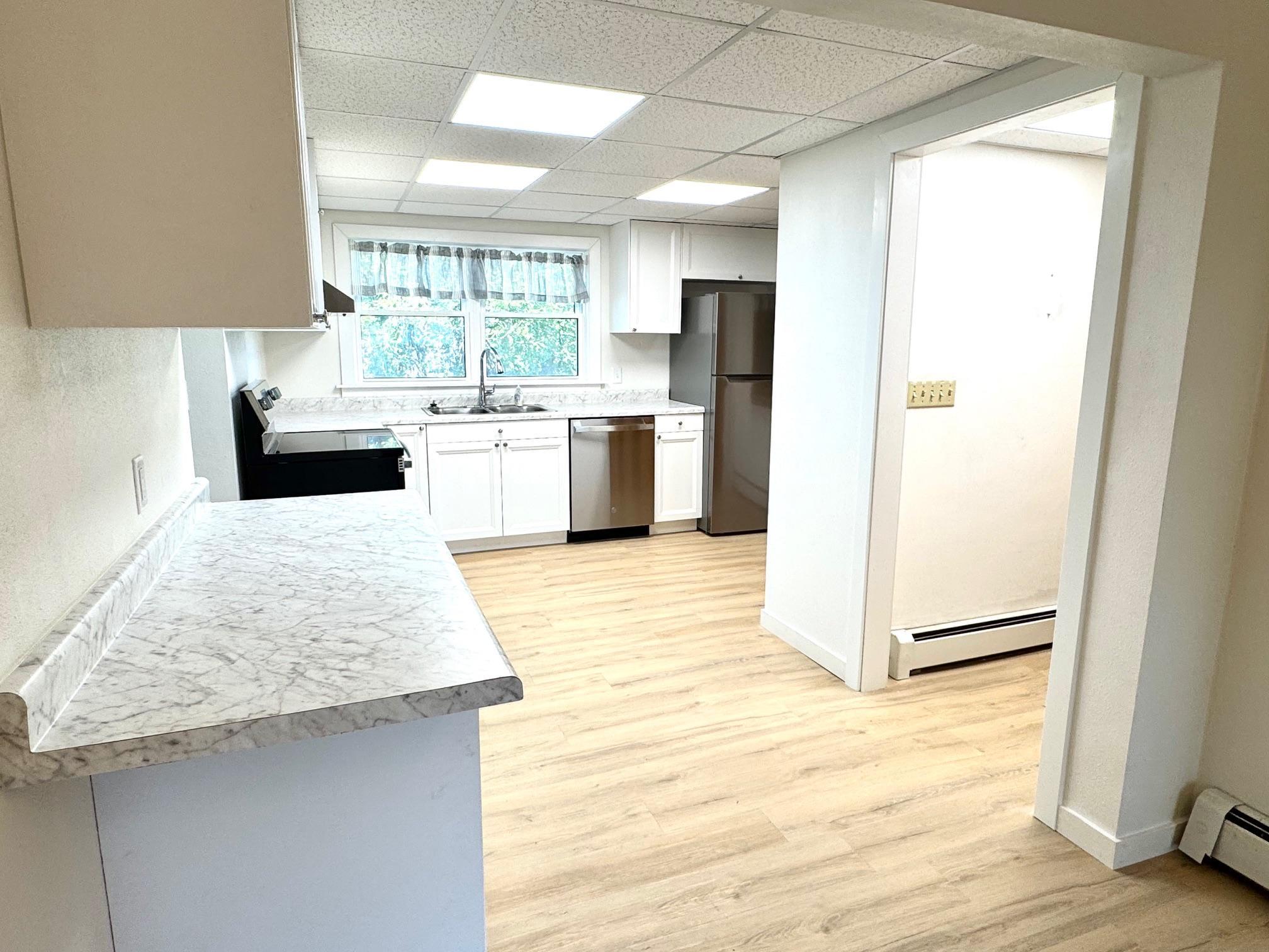 1920 single family home for sale at 117 Zeh Street W in Thief River Falls, MN — 5 bed, 3 bath (photo 3 of 23)