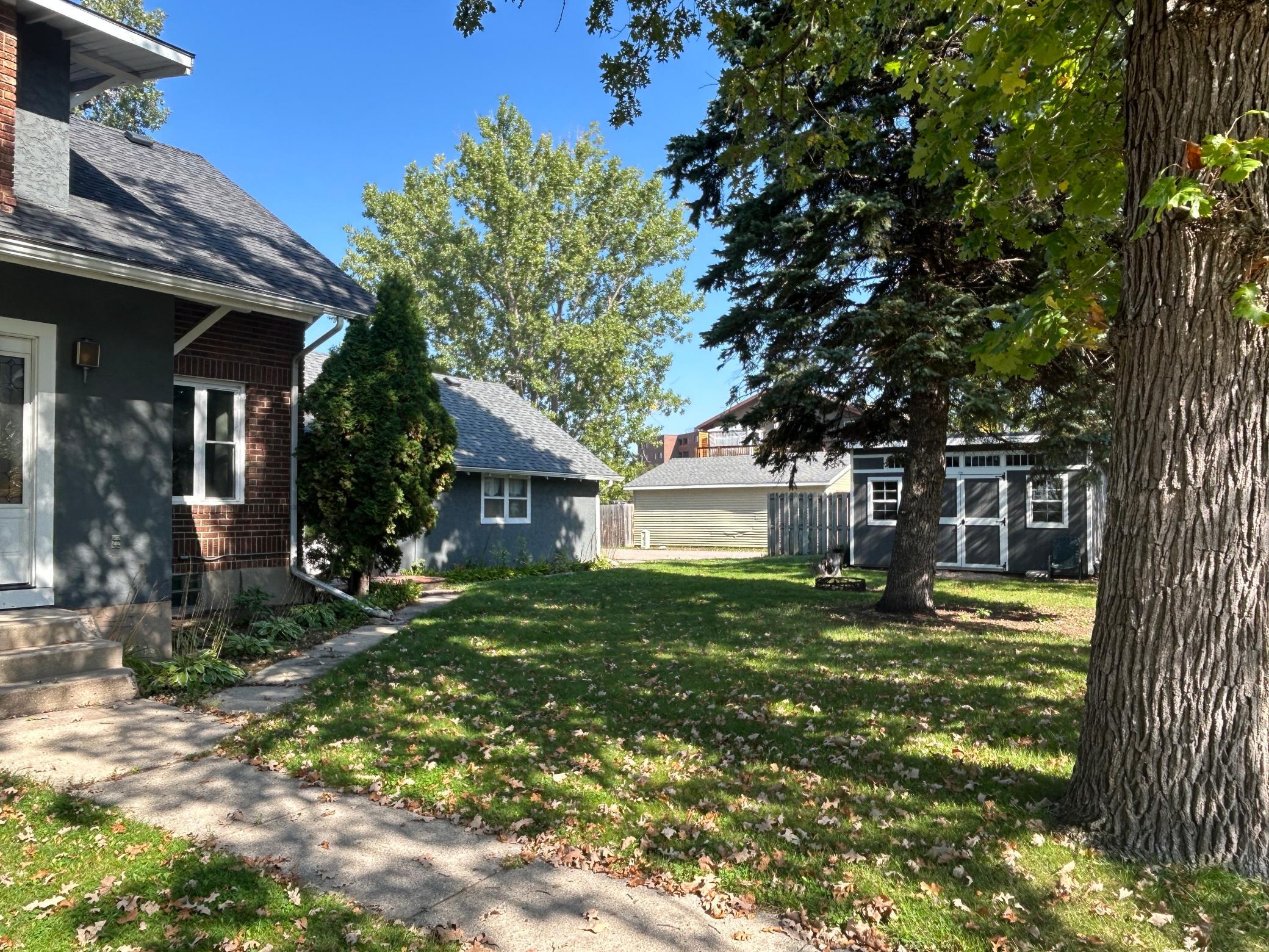 1920 single family home for sale at 117 Zeh Street W in Thief River Falls, MN — 5 bed, 3 bath (photo 21 of 23)