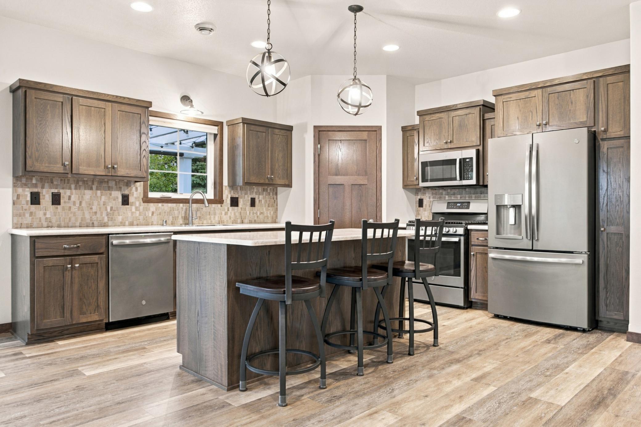 2018 single family home for sale at 3613 30TH Street S in Moorhead, MN — 3 bed, 2 bath (photo 14 of 52)