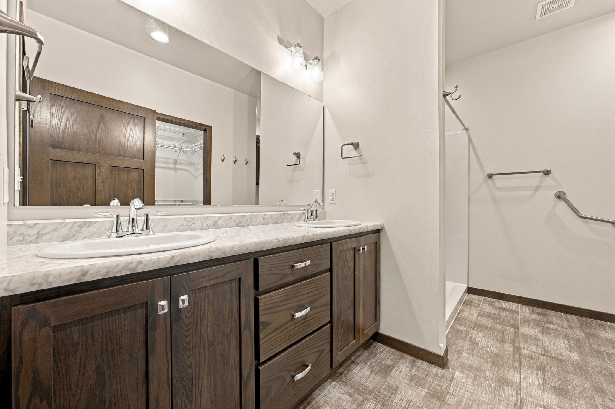 2018 single family home for sale at 3613 30TH Street S in Moorhead, MN — 3 bed, 2 bath (photo 26 of 52)