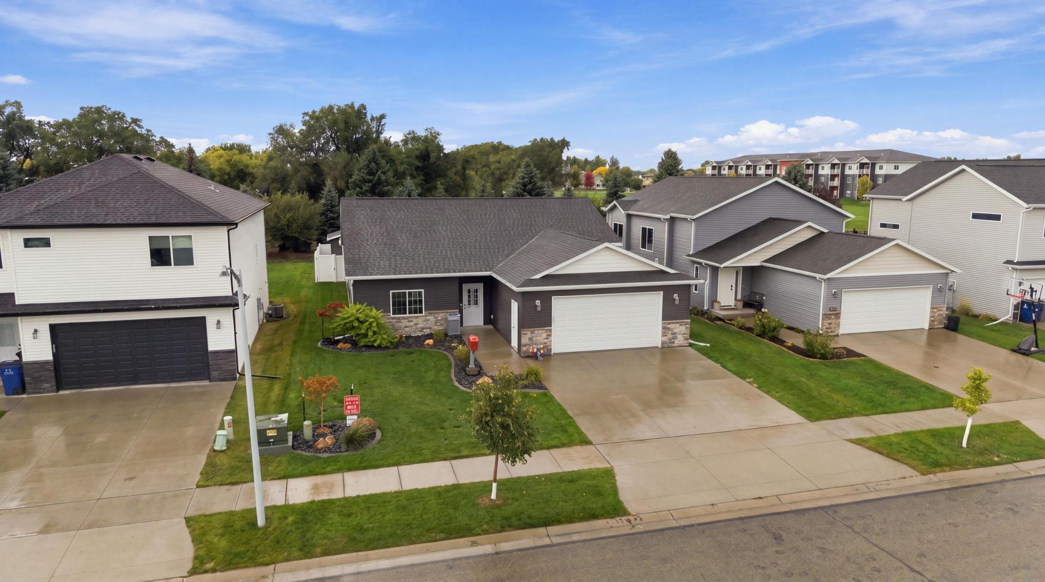 2018 single family home for sale at 3613 30TH Street S in Moorhead, MN — 3 bed, 2 bath (photo 42 of 52)