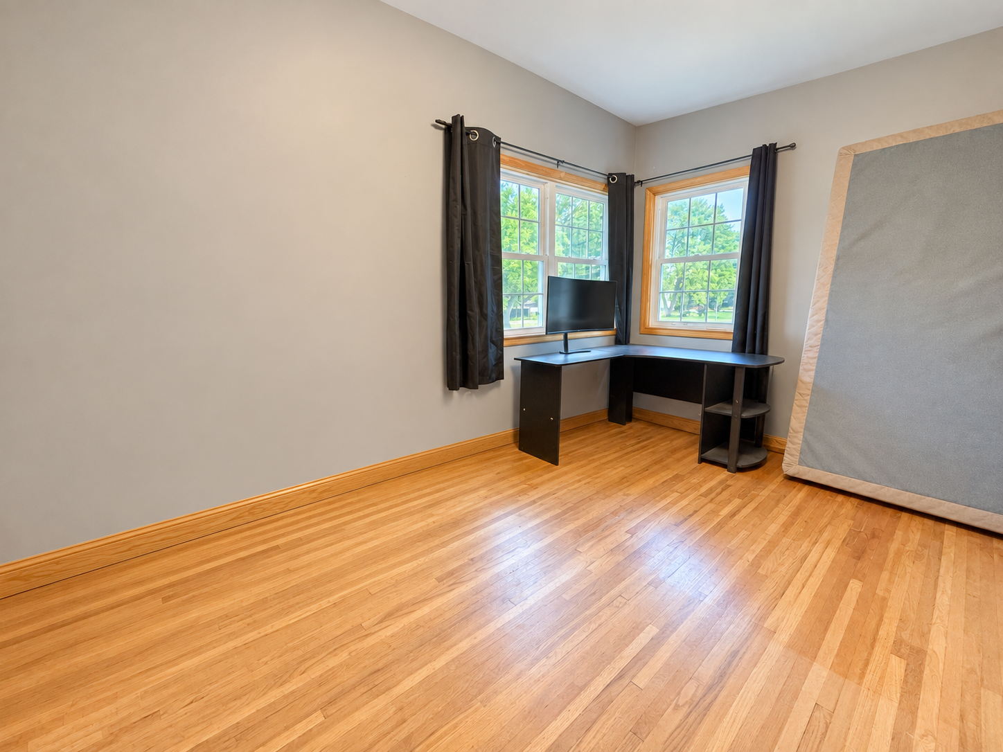 1952 single family home for sale at 81 4th Avenue N in Wahpeton, ND — 3 bed, 2 bath (photo 13 of 45)