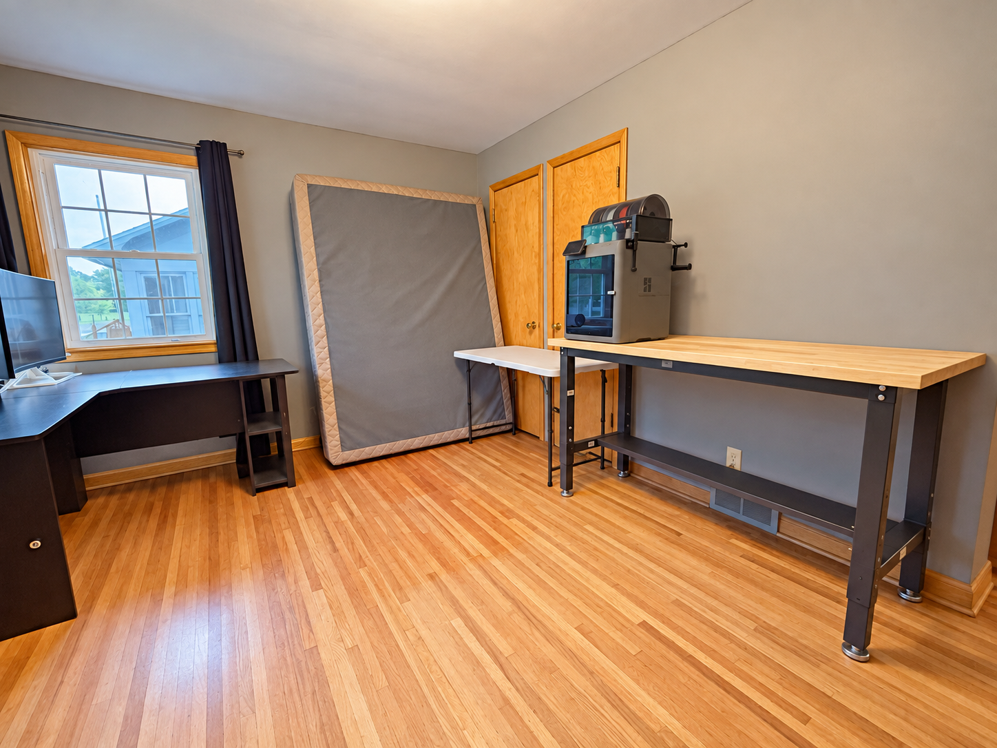 1952 single family home for sale at 81 4th Avenue N in Wahpeton, ND — 3 bed, 2 bath (photo 14 of 45)