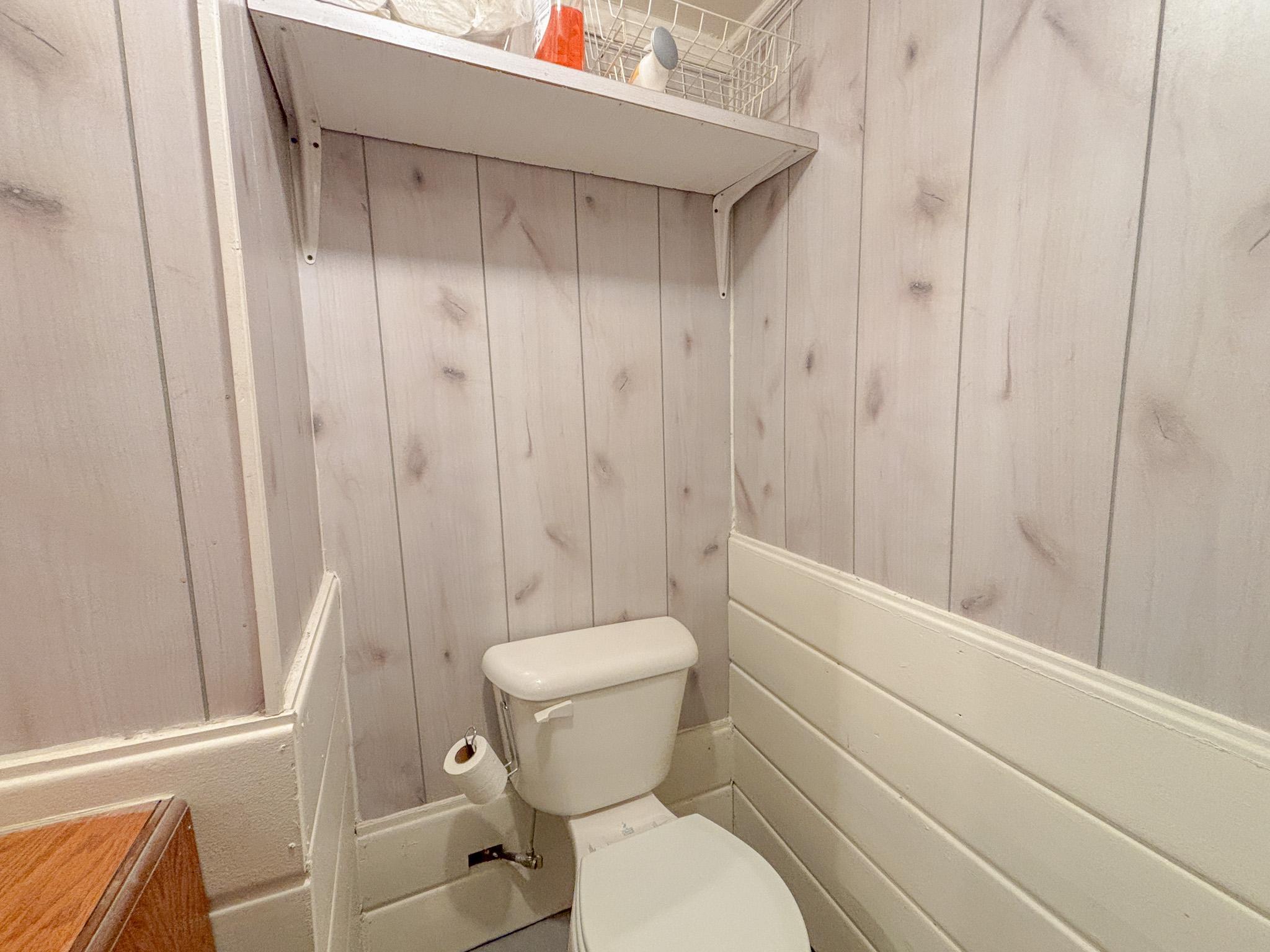 1952 single family home for sale at 81 4th Avenue N in Wahpeton, ND — 3 bed, 2 bath (photo 30 of 45)