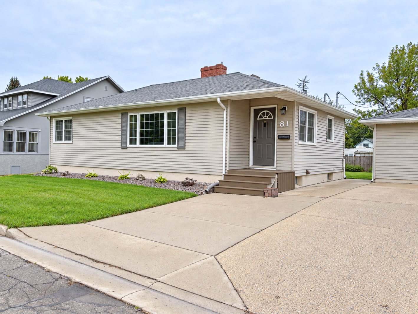 1952 single family home for sale at 81 4th Avenue N in Wahpeton, ND — 3 bed, 2 bath (photo 37 of 45)