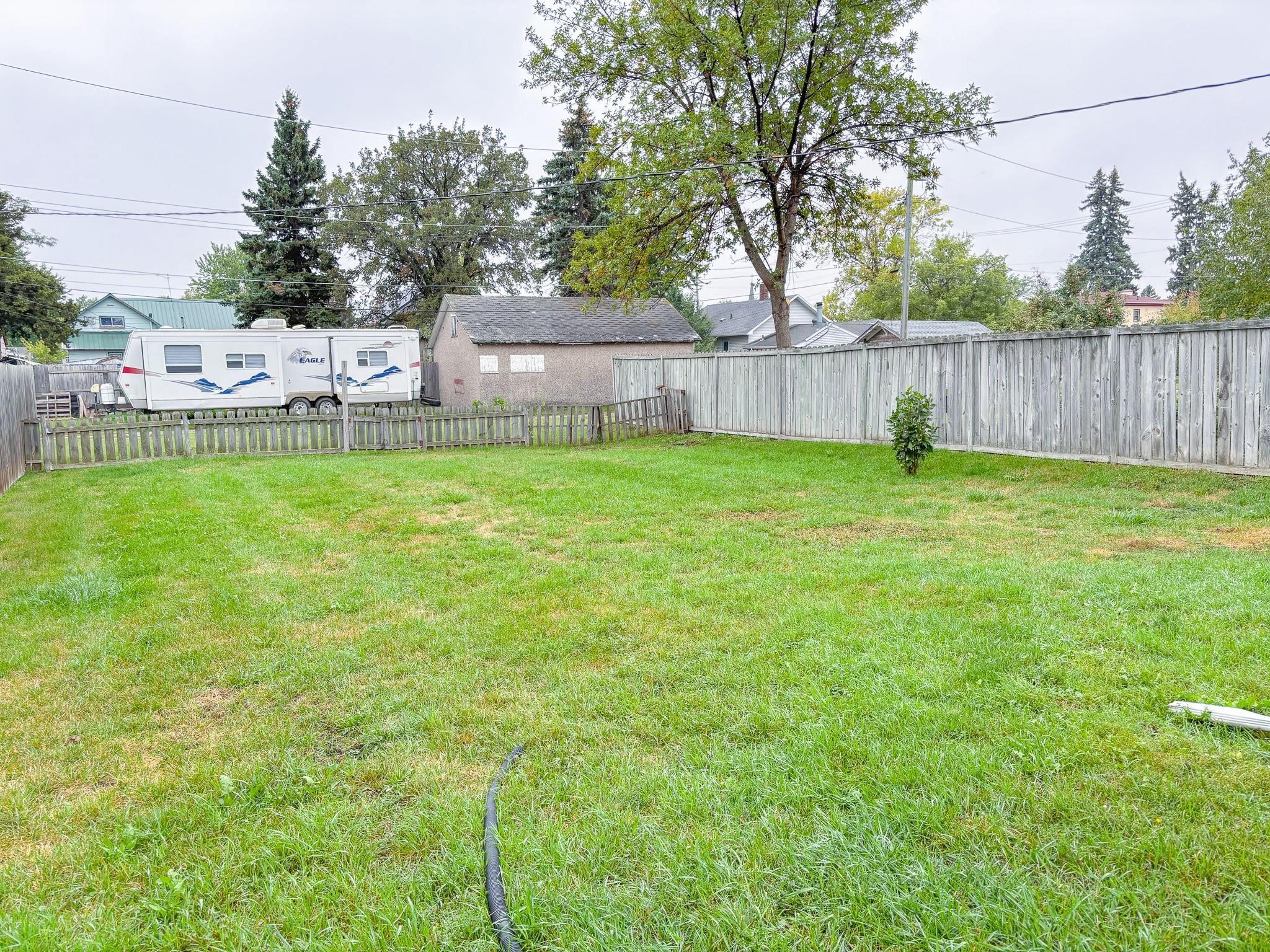1952 single family home for sale at 81 4th Avenue N in Wahpeton, ND — 3 bed, 2 bath (photo 44 of 45)