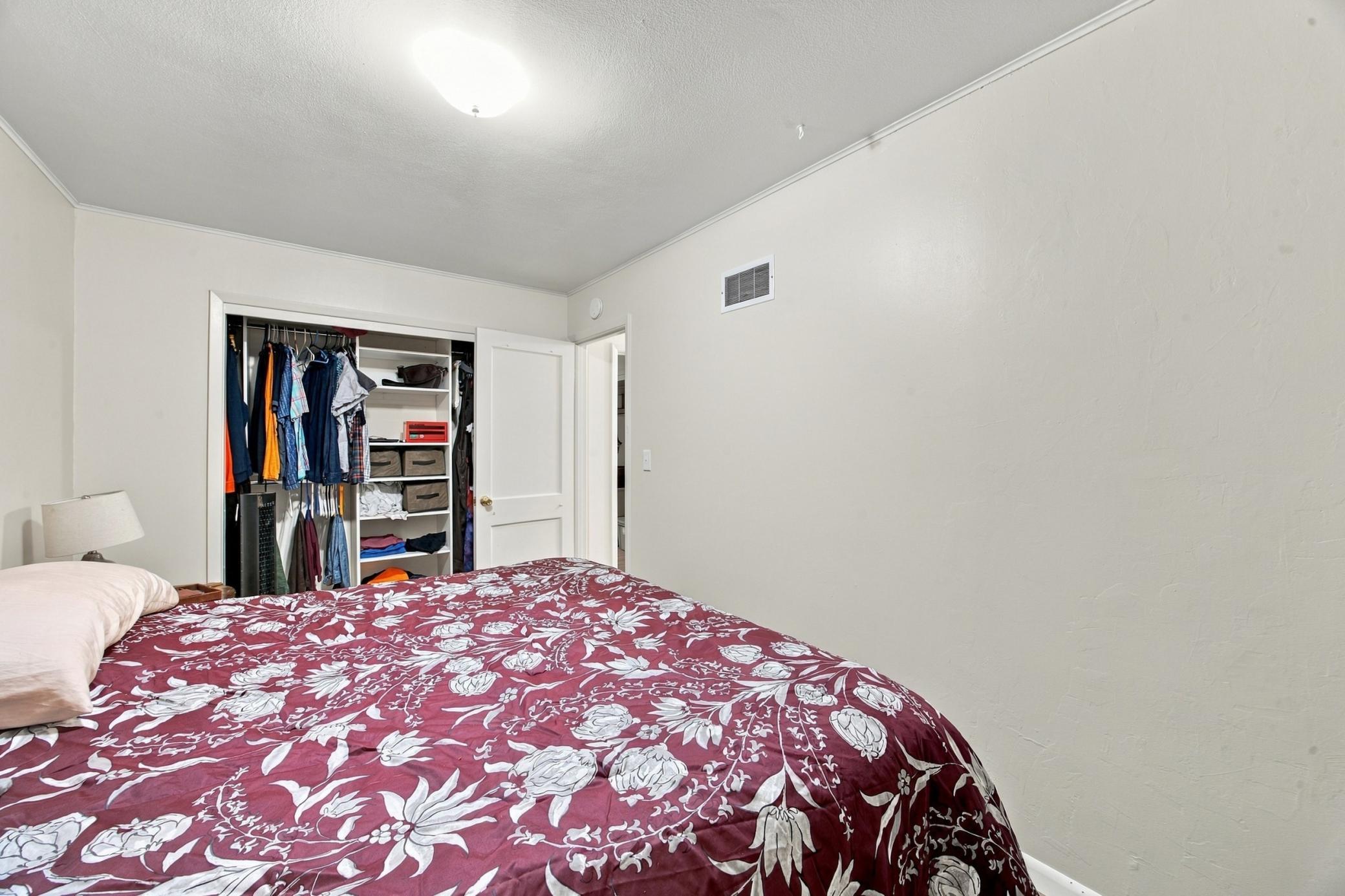 1952 single family home for sale at 48 17th Avenue N in Fargo, ND — 3 bed, 2 bath (photo 20 of 37)
