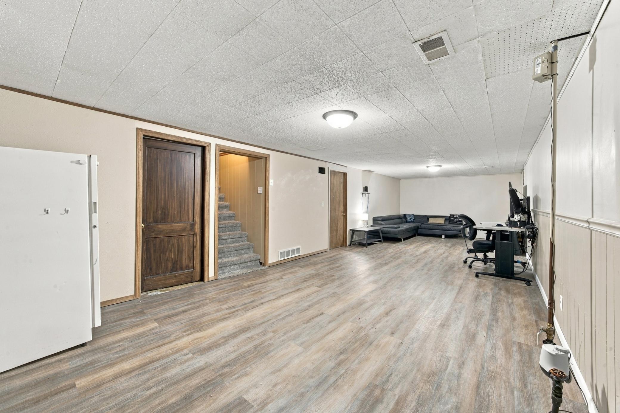 1952 single family home for sale at 48 17th Avenue N in Fargo, ND — 3 bed, 2 bath (photo 21 of 37)