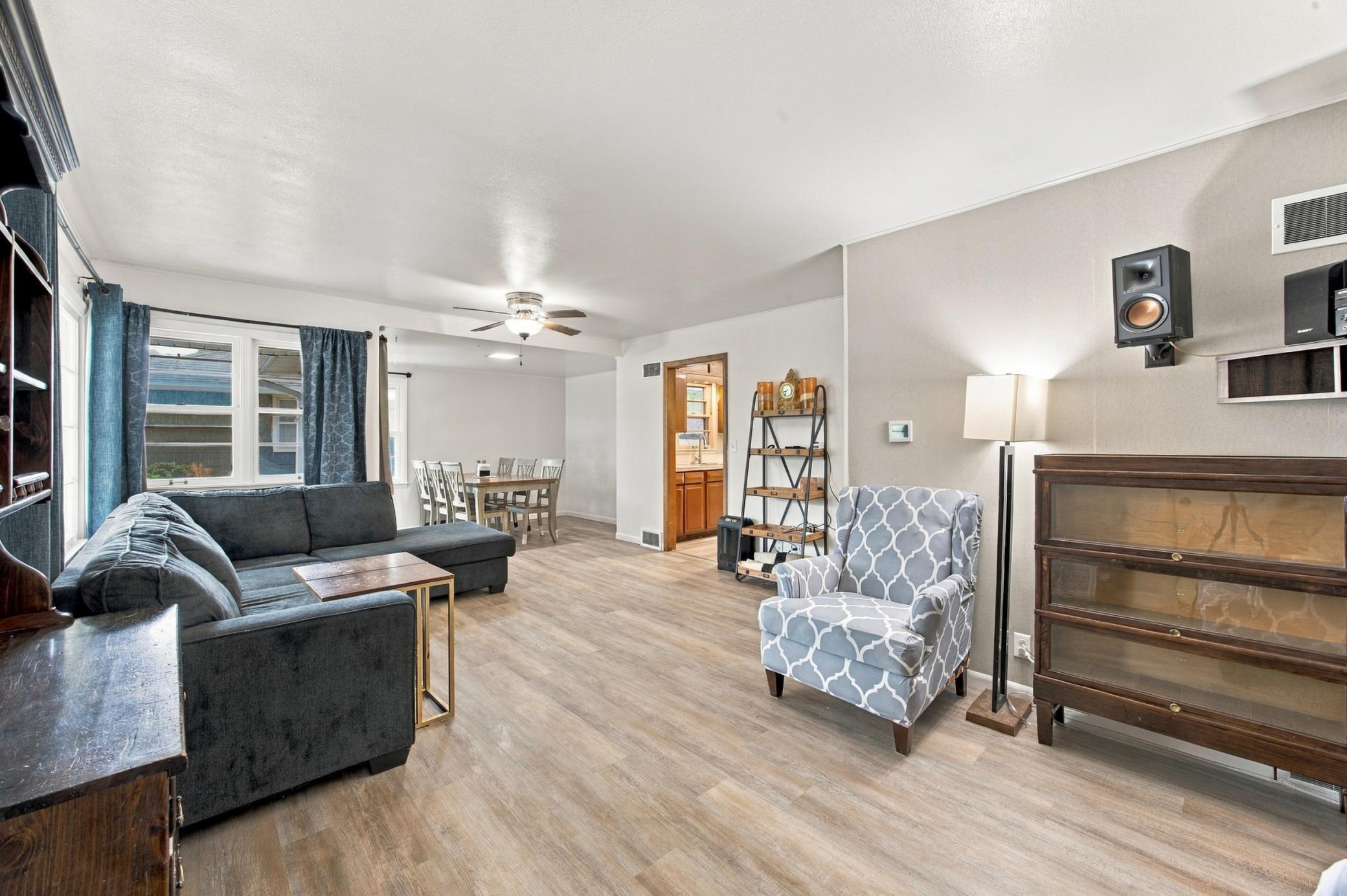 1952 single family home for sale at 48 17th Avenue N in Fargo, ND — 3 bed, 2 bath (photo 7 of 37)