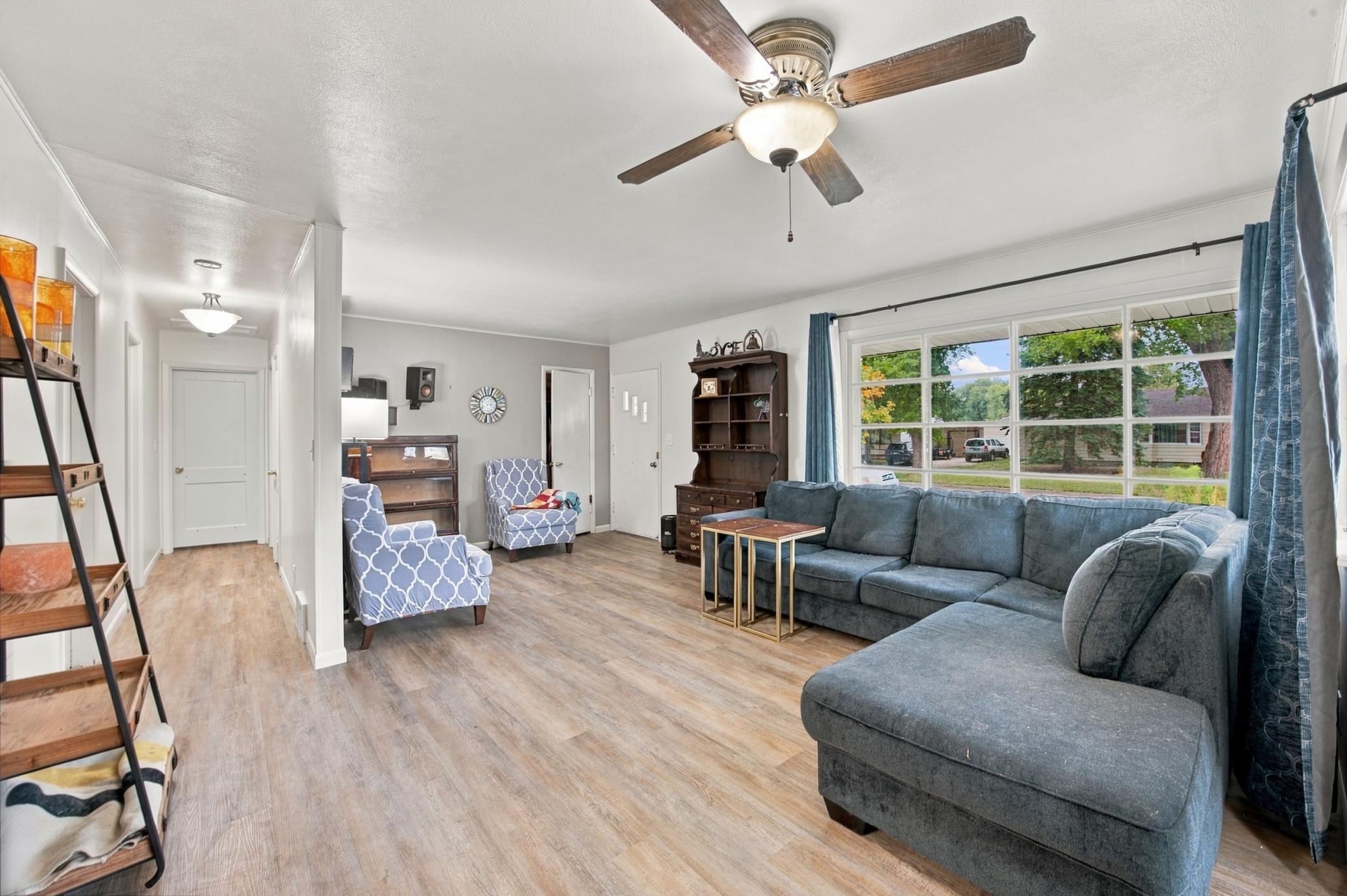 1952 single family home for sale at 48 17th Avenue N in Fargo, ND — 3 bed, 2 bath (photo 9 of 37)