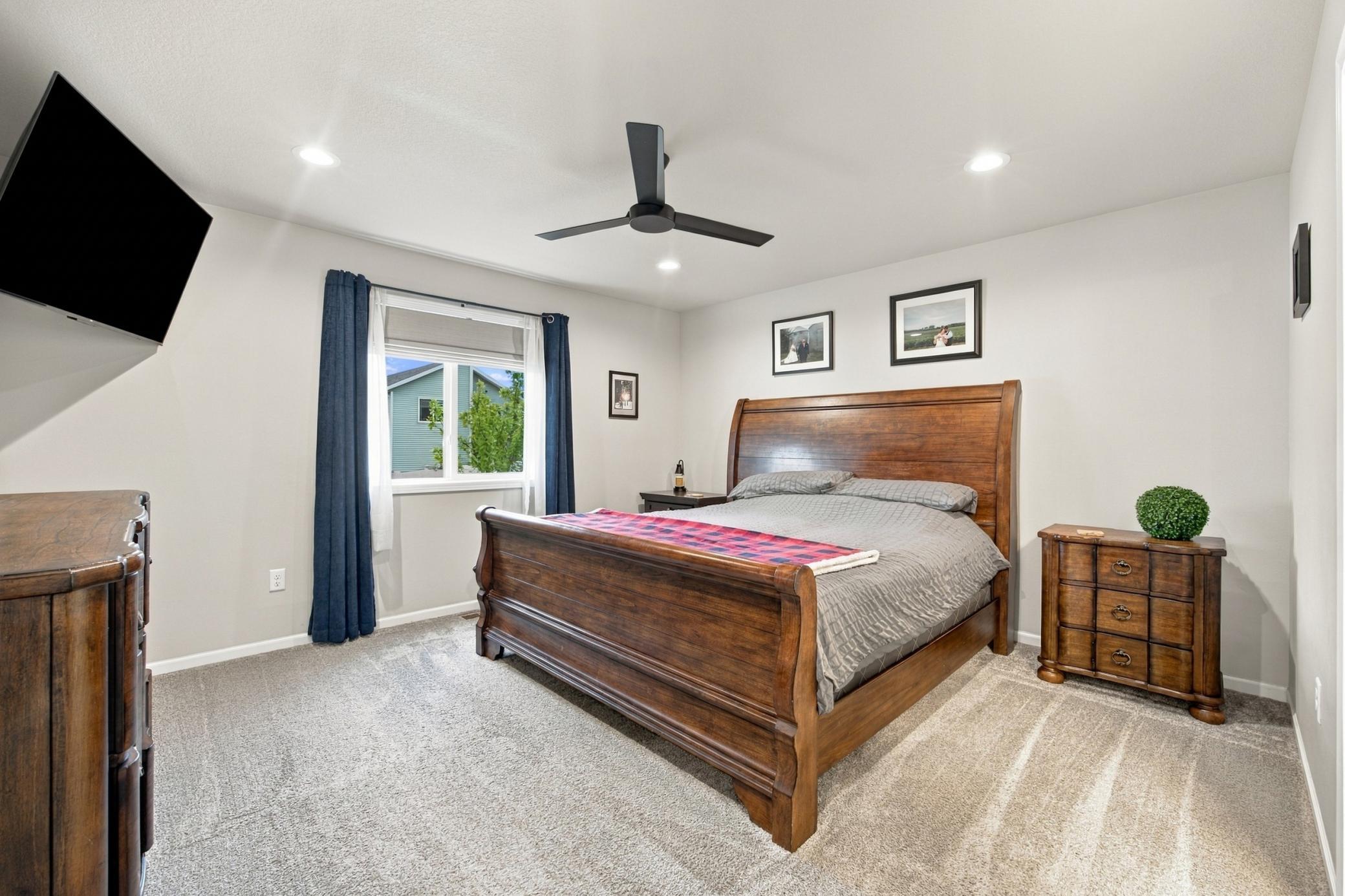 2021 single family home for sale at 7233 28th Street S in Fargo, ND — 4 bed, 3 bath (photo 16 of 29)