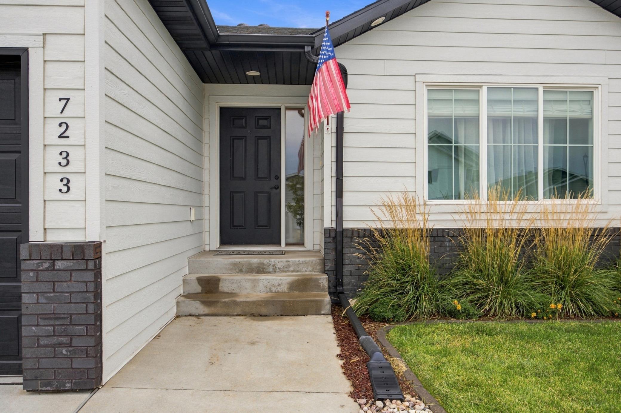 2021 single family home for sale at 7233 28th Street S in Fargo, ND — 4 bed, 3 bath (photo 3 of 29)
