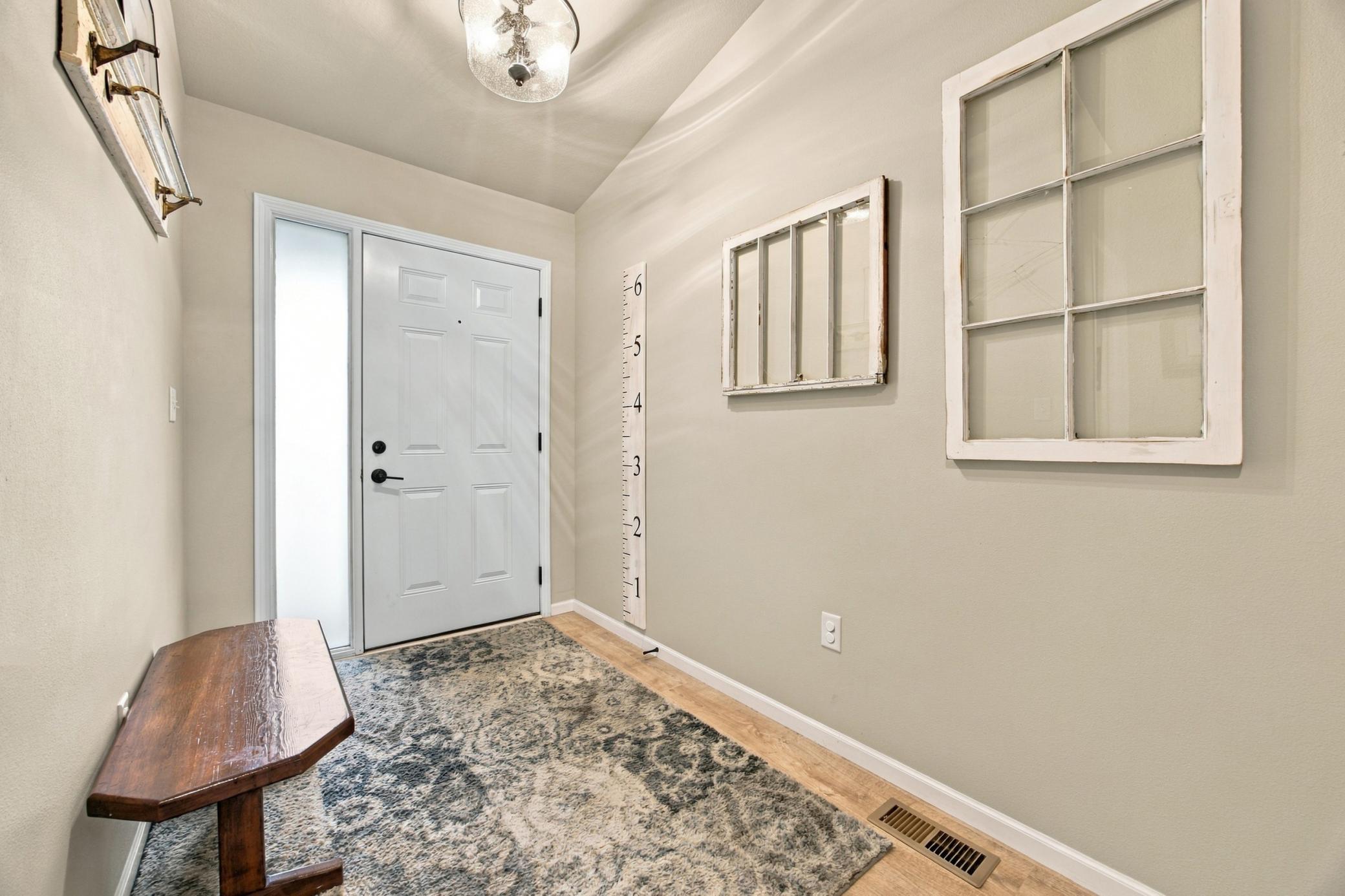 2021 single family home for sale at 7233 28th Street S in Fargo, ND — 4 bed, 3 bath (photo 4 of 29)