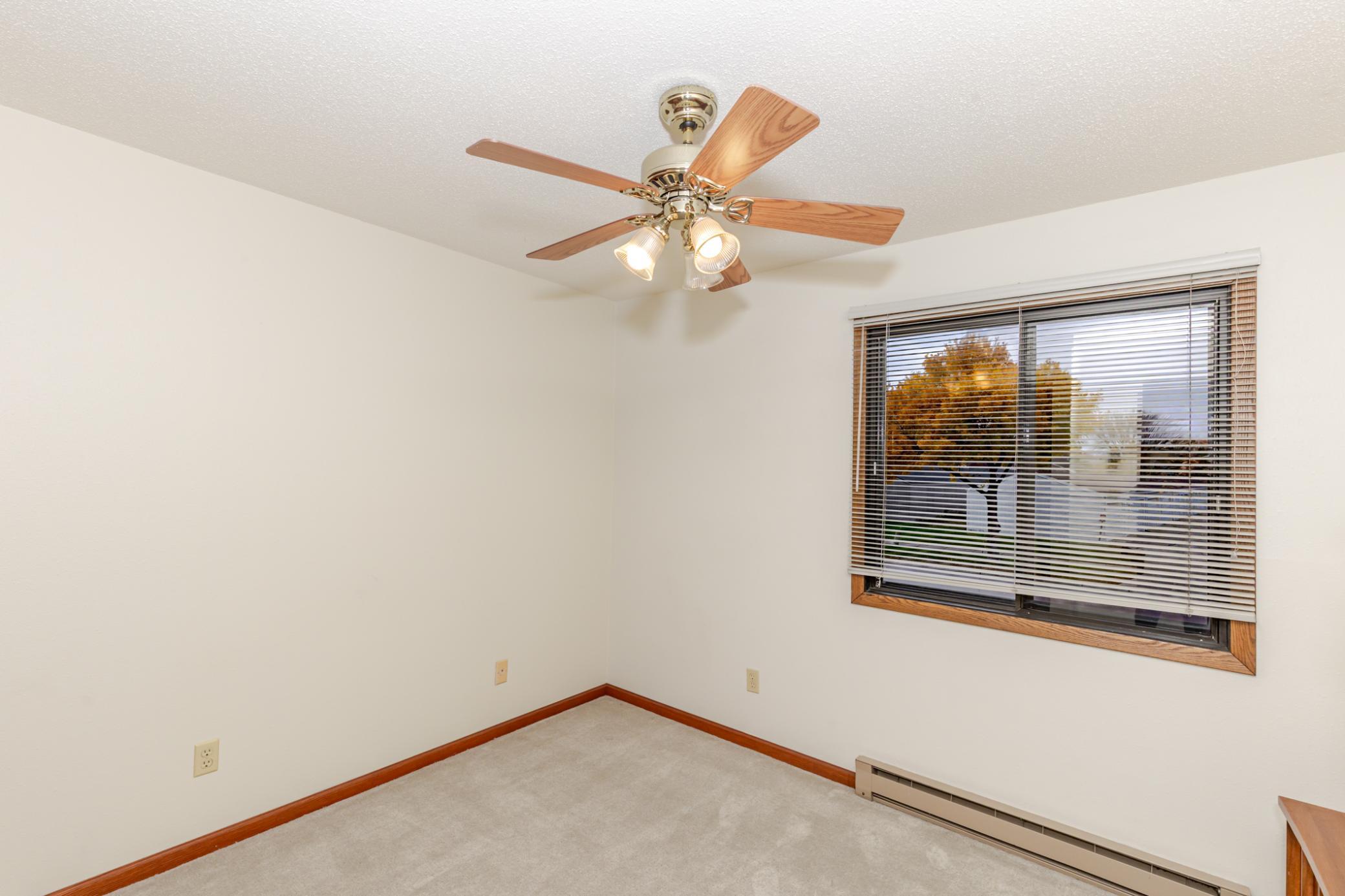 1980 condo for sale at 341 Prairiewood Circle S, Unit 207 in Fargo, ND — 2 bed, 2 bath (photo 21 of 34)