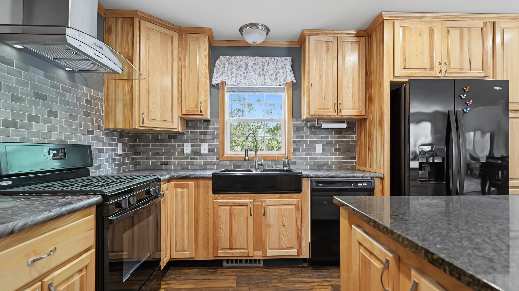 2020 single family home for sale at 2509 Little Norway SE in Alexandria, MN — 3 bed, 2 bath (photo 11 of 44)