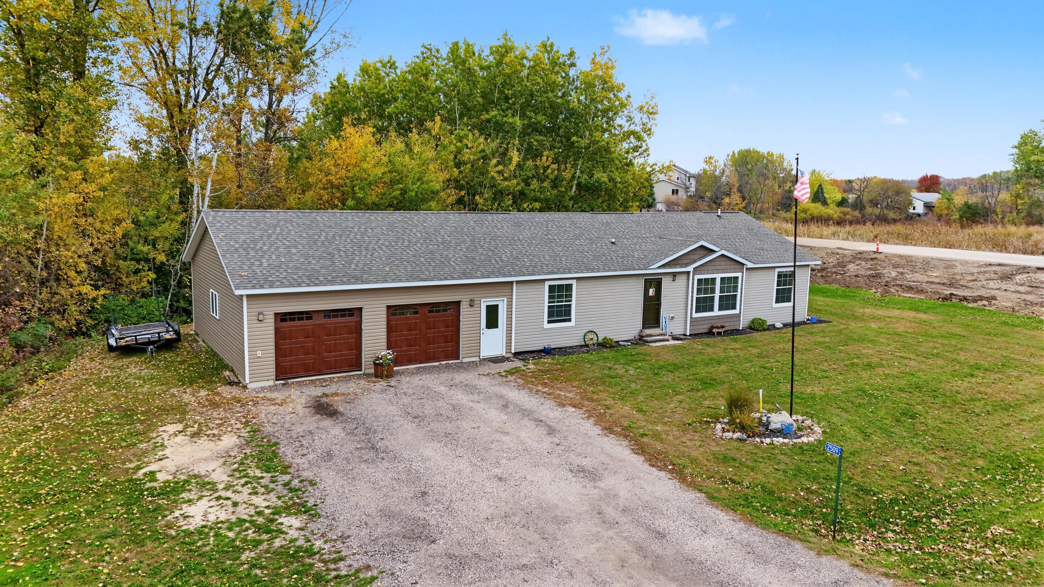 2020 single family home for sale at 2509 Little Norway SE in Alexandria, MN — 3 bed, 2 bath (photo 4 of 44)
