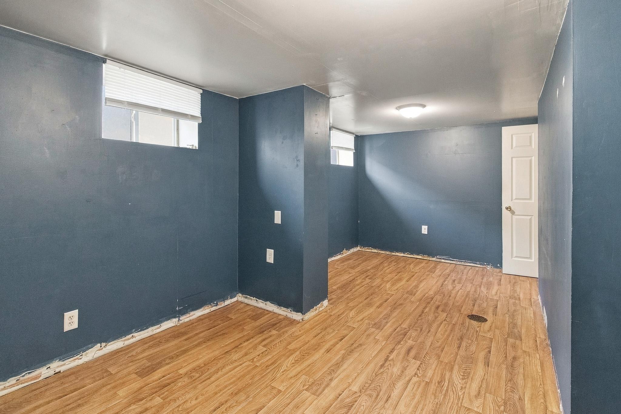 1927 single family home for sale at 819 1st Street N in Fargo, ND — 3 bed, 2 bath (photo 14 of 23)