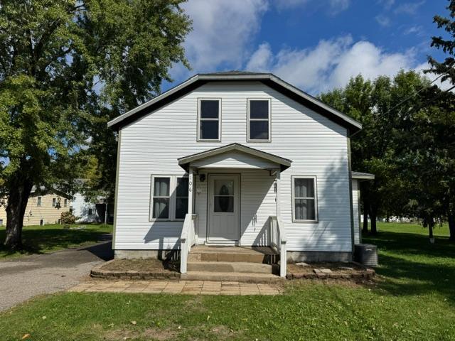 1910 single family home for sale at 106 Cedar Avenue NE in Wadena, MN — 4 bed, 2 bath
