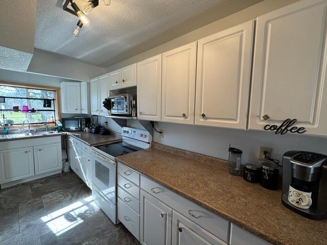 1910 single family home for sale at 106 Cedar Avenue NE in Wadena, MN — 4 bed, 2 bath (photo 22 of 46)