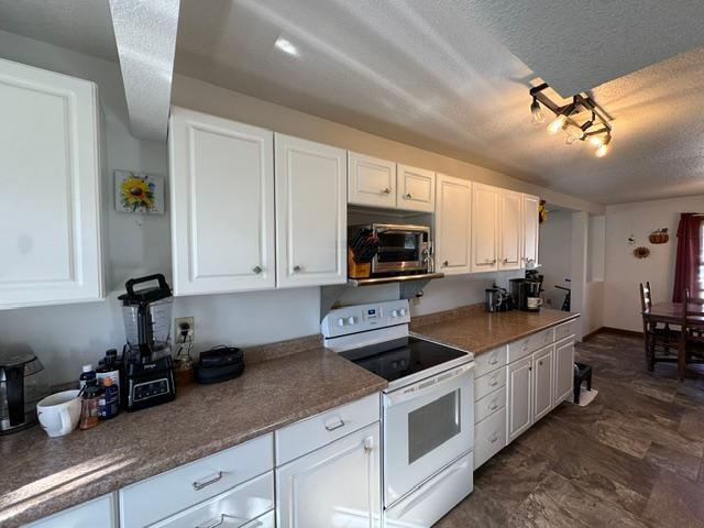 1910 single family home for sale at 106 Cedar Avenue NE in Wadena, MN — 4 bed, 2 bath (photo 23 of 46)