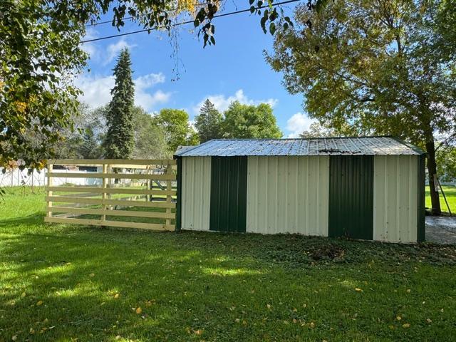 1910 single family home for sale at 106 Cedar Avenue NE in Wadena, MN — 4 bed, 2 bath (photo 7 of 46)