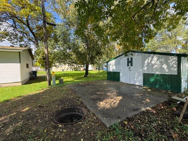 1910 single family home for sale at 106 Cedar Avenue NE in Wadena, MN — 4 bed, 2 bath (photo 8 of 46)