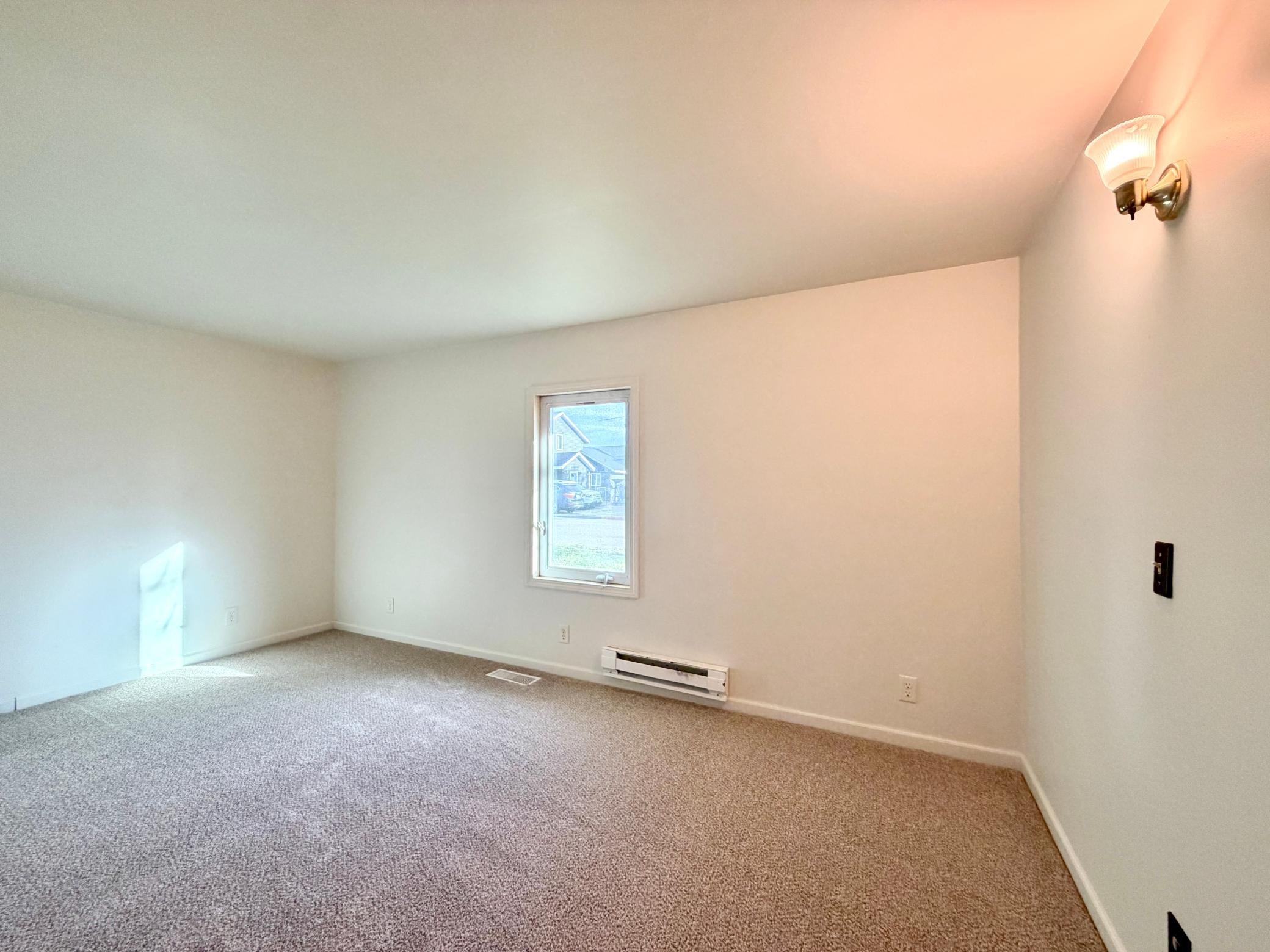 1940 single family home for sale at 615 6th Street SE in Bemidji, MN — 3 bed, 2 bath (photo 14 of 27)