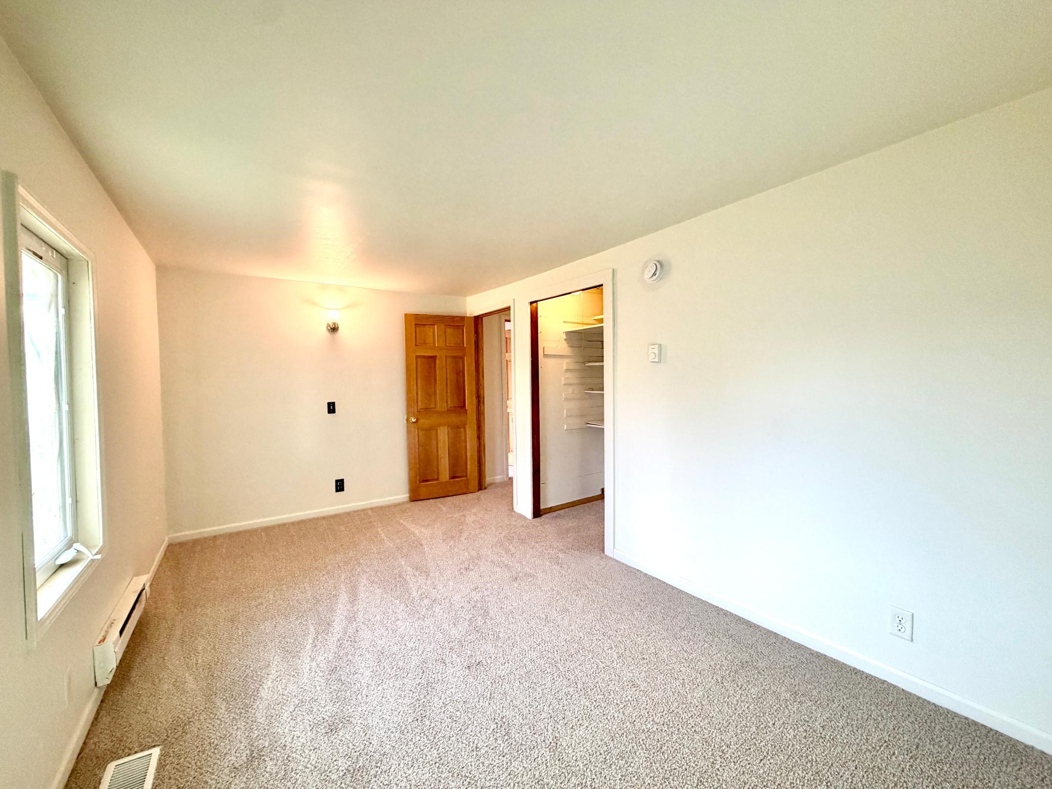 1940 single family home for sale at 615 6th Street SE in Bemidji, MN — 3 bed, 2 bath (photo 15 of 27)