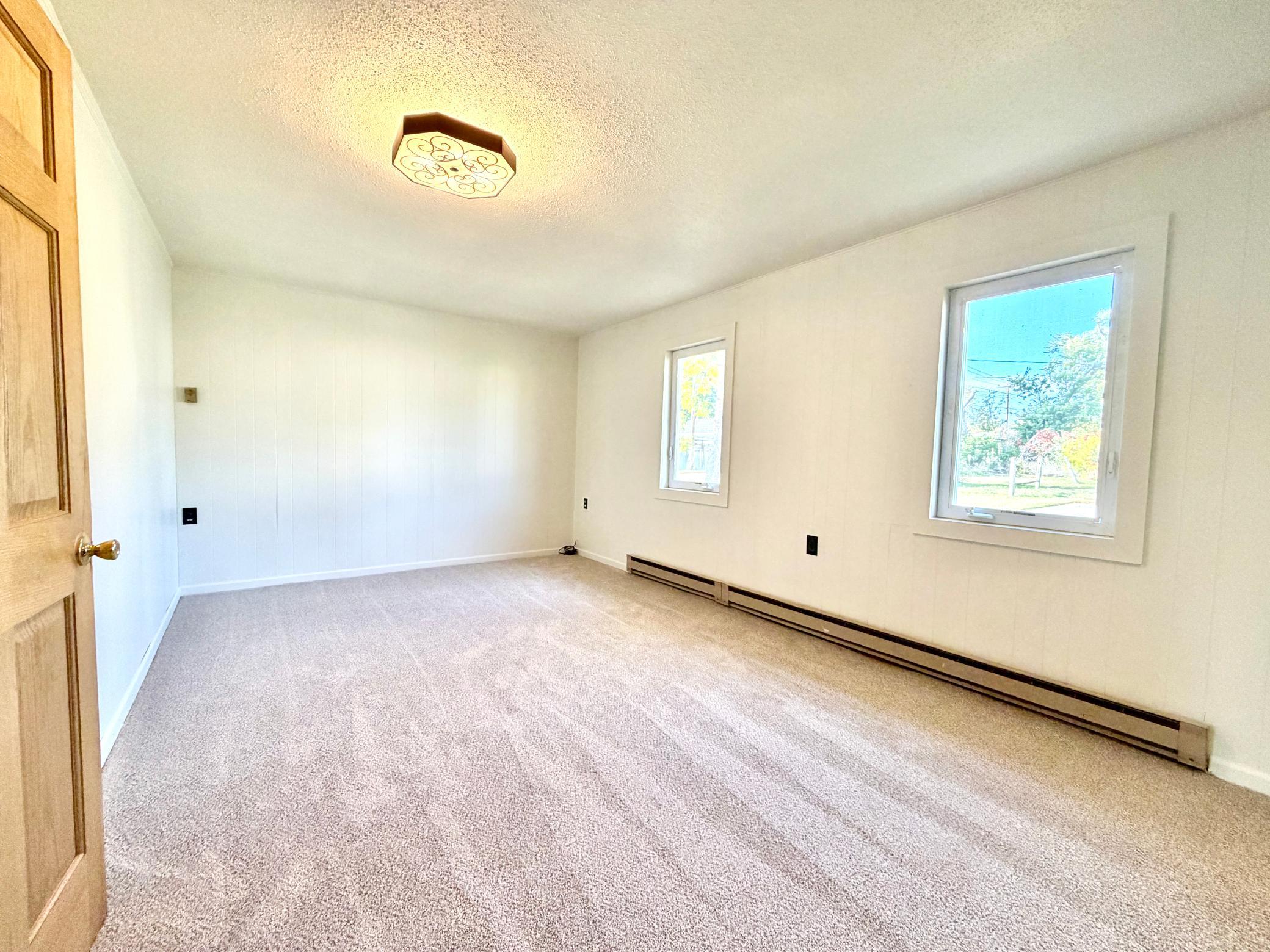 1940 single family home for sale at 615 6th Street SE in Bemidji, MN — 3 bed, 2 bath (photo 16 of 27)