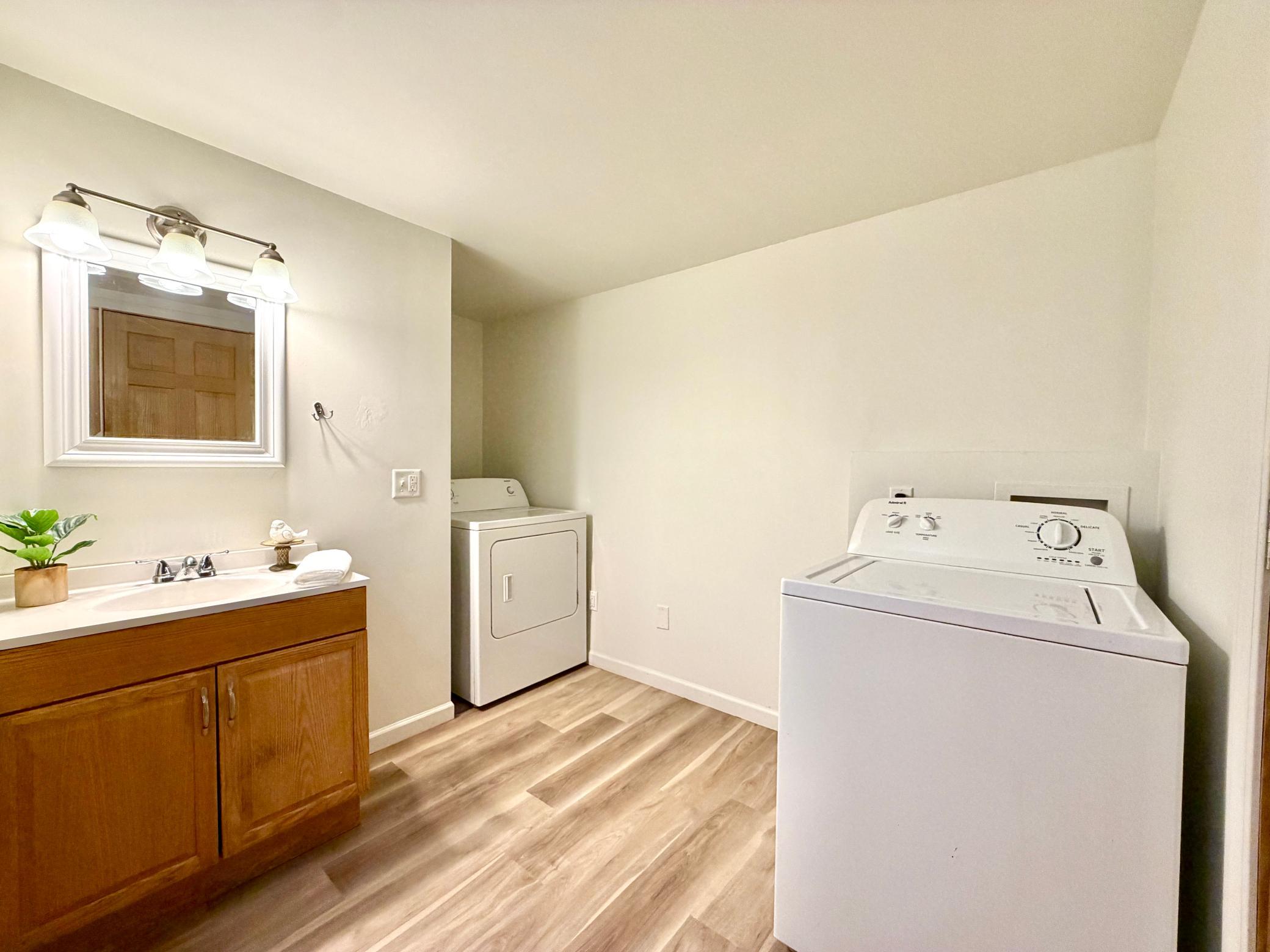 1940 single family home for sale at 615 6th Street SE in Bemidji, MN — 3 bed, 2 bath (photo 21 of 27)