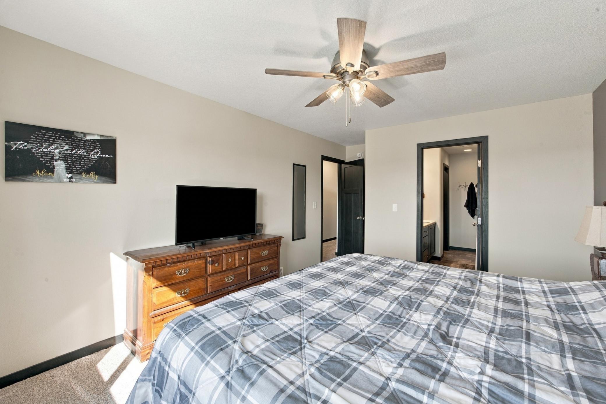 2017 single family home for sale at 3556 17th Street S in Moorhead, MN — 3 bed, 3 bath (photo 17 of 40)