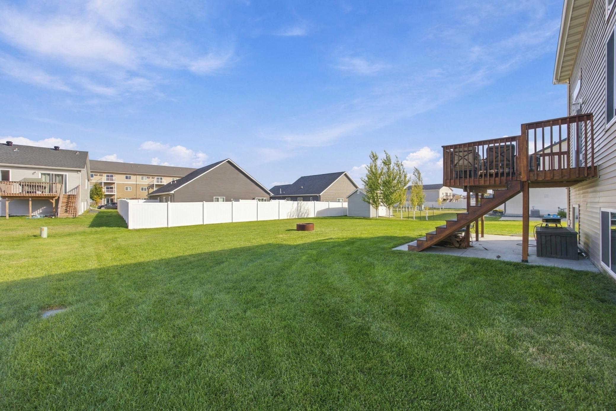 2017 single family home for sale at 3556 17th Street S in Moorhead, MN — 3 bed, 3 bath (photo 38 of 40)