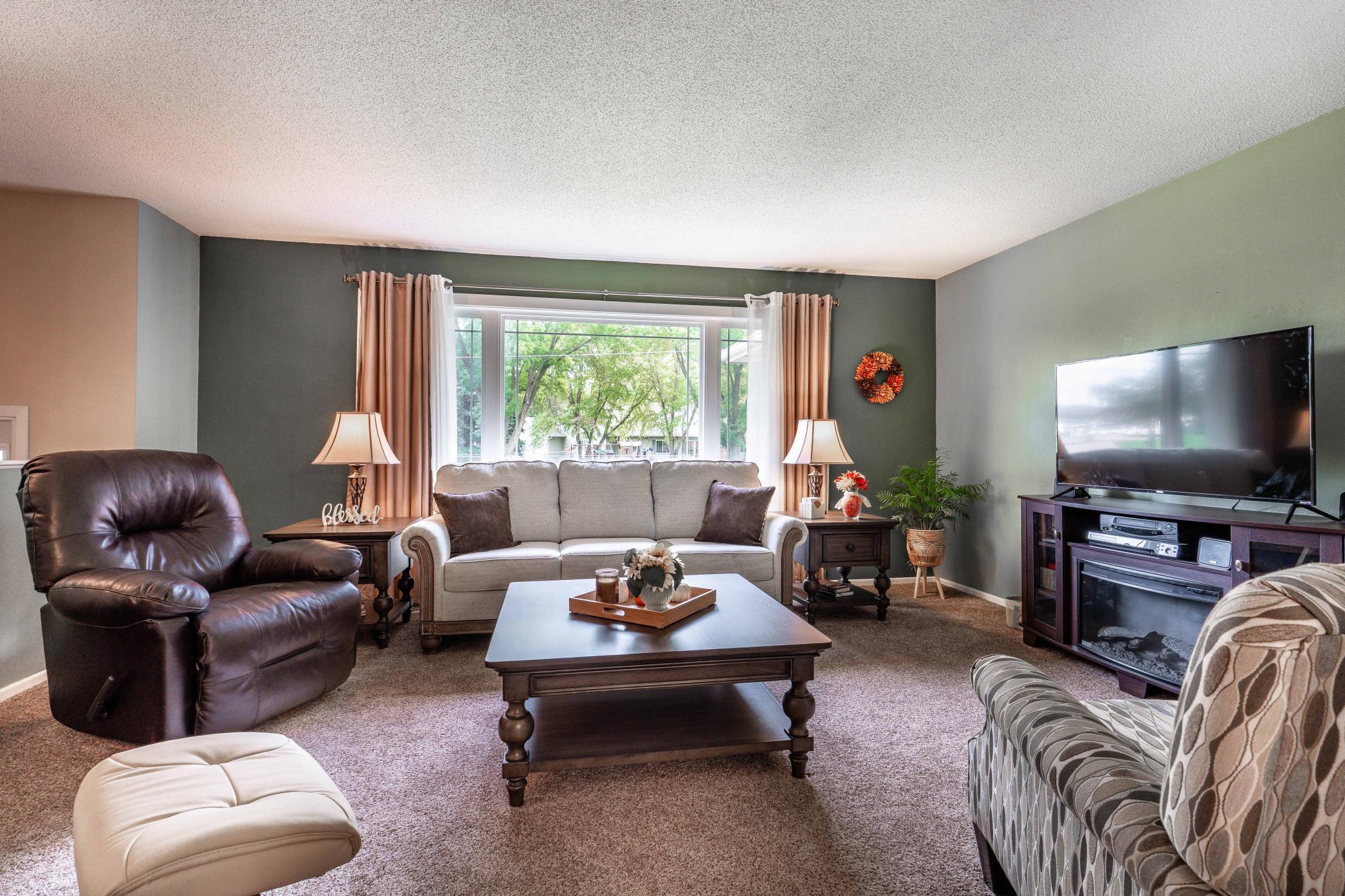1973 single family home for sale at 1320 S Mabelle Avenue in Fergus Falls, MN — 4 bed, 2 bath (photo 17 of 55)