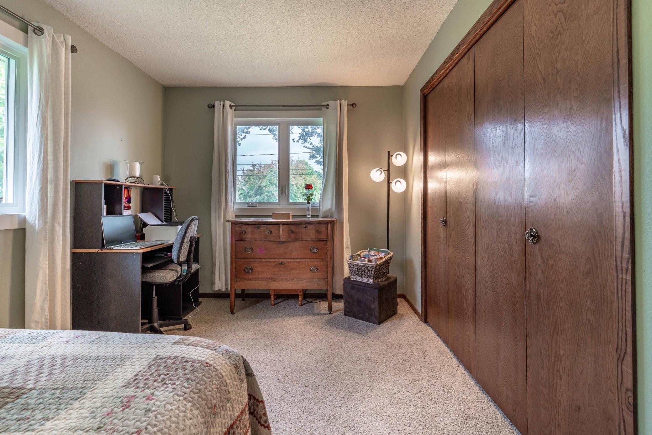 1973 single family home for sale at 1320 S Mabelle Avenue in Fergus Falls, MN — 4 bed, 2 bath (photo 22 of 55)