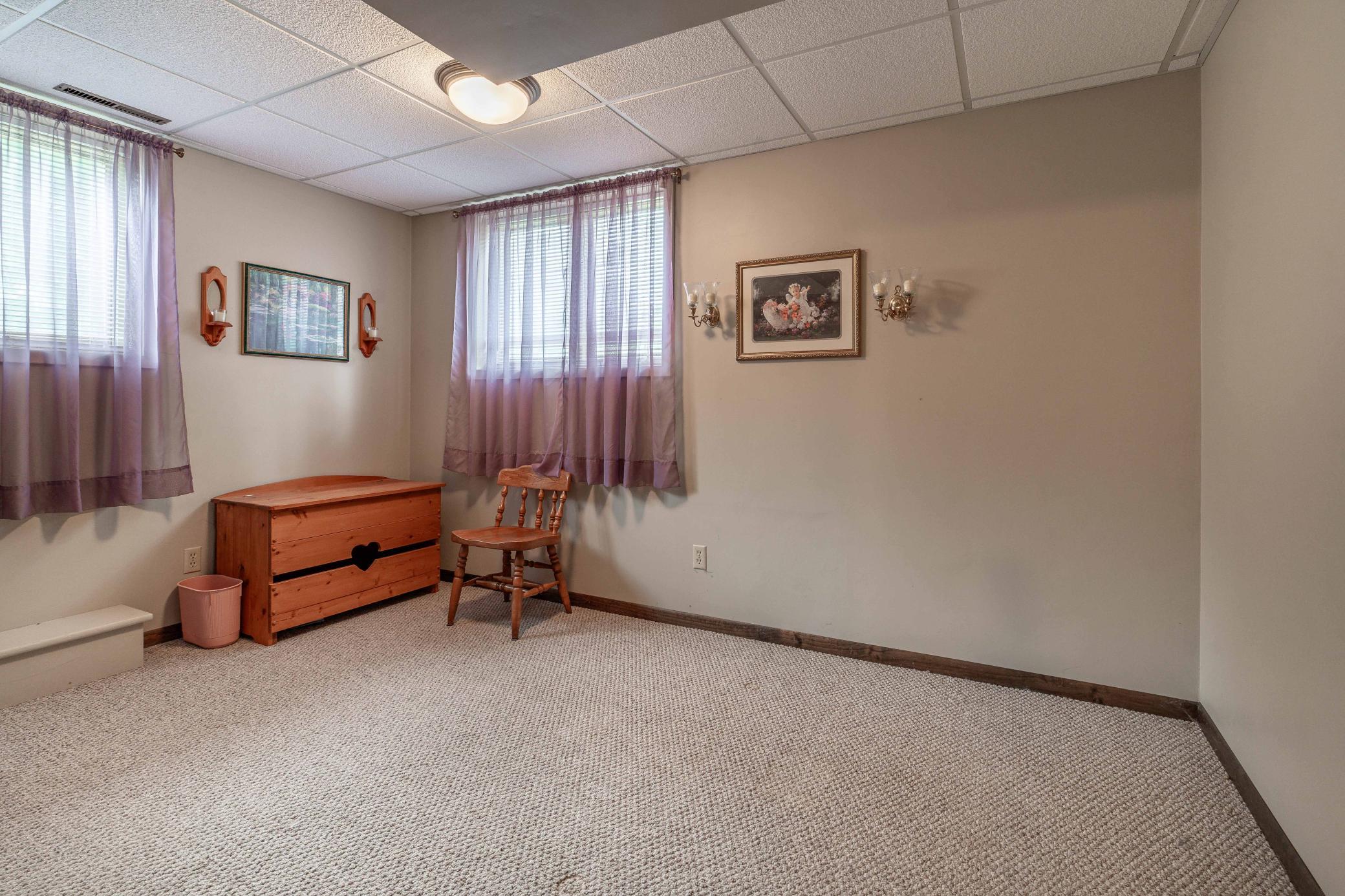 1973 single family home for sale at 1320 S Mabelle Avenue in Fergus Falls, MN — 4 bed, 2 bath (photo 34 of 55)
