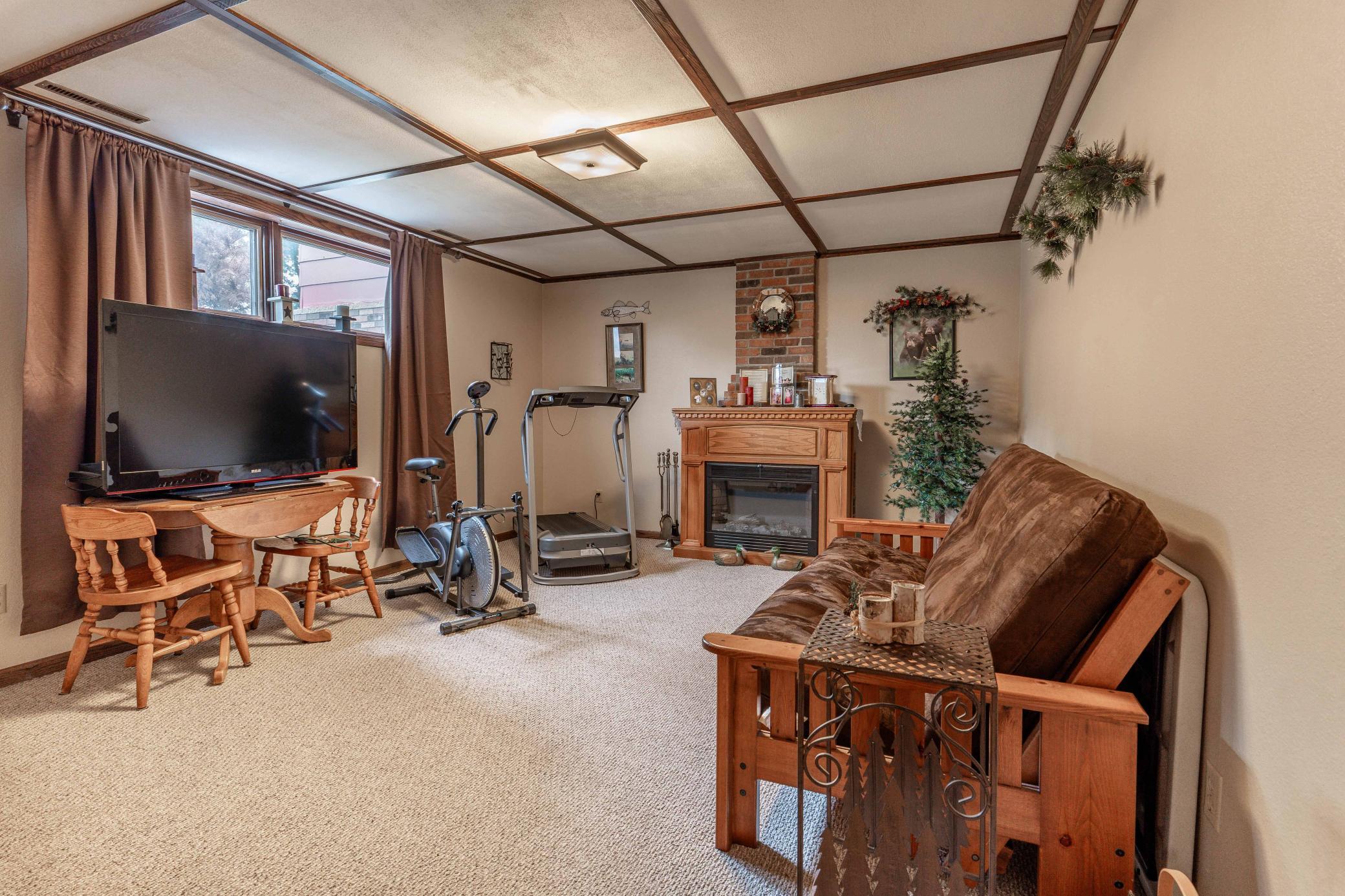 1973 single family home for sale at 1320 S Mabelle Avenue in Fergus Falls, MN — 4 bed, 2 bath (photo 36 of 55)