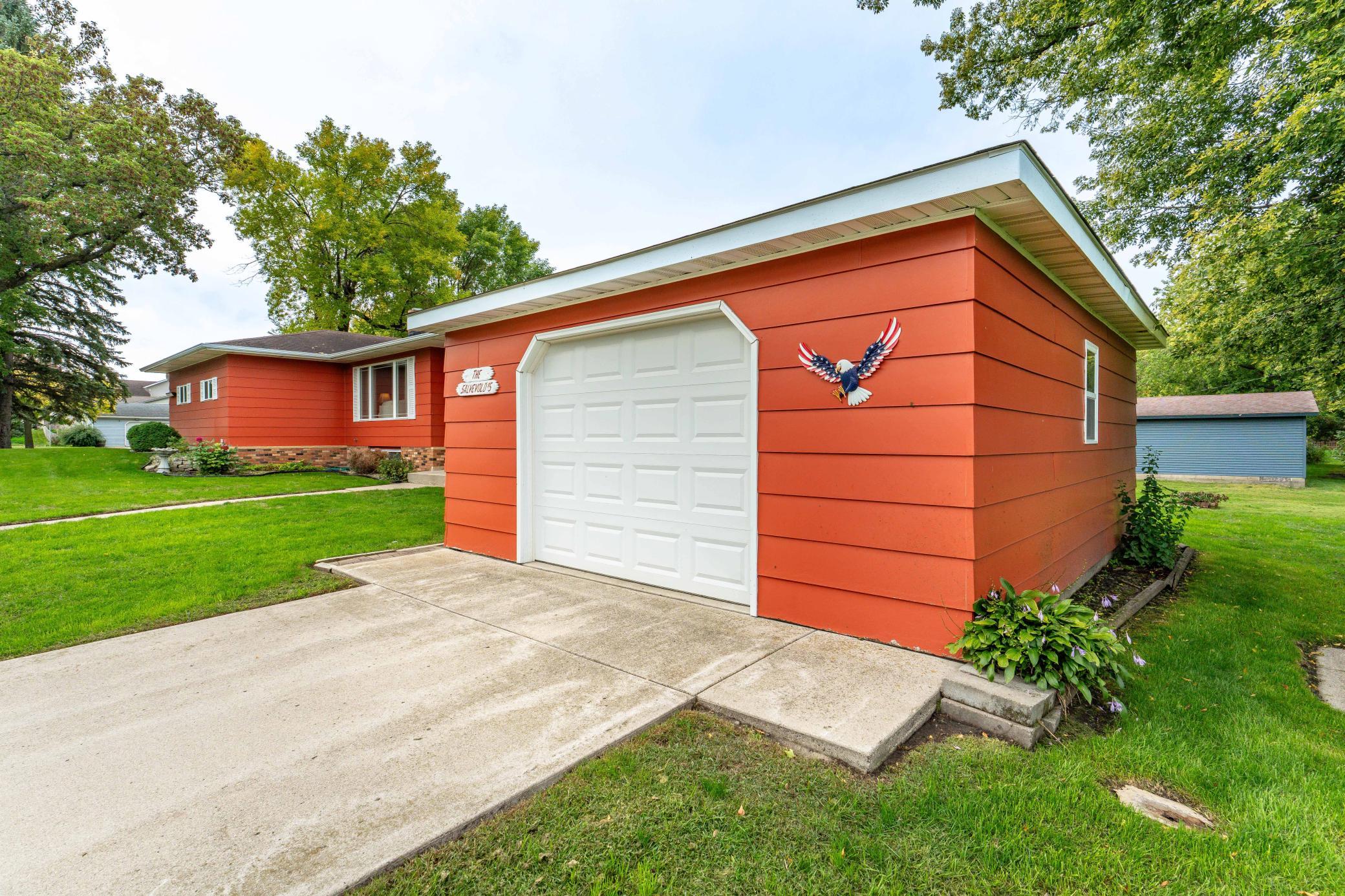 1973 single family home for sale at 1320 S Mabelle Avenue in Fergus Falls, MN — 4 bed, 2 bath (photo 45 of 55)