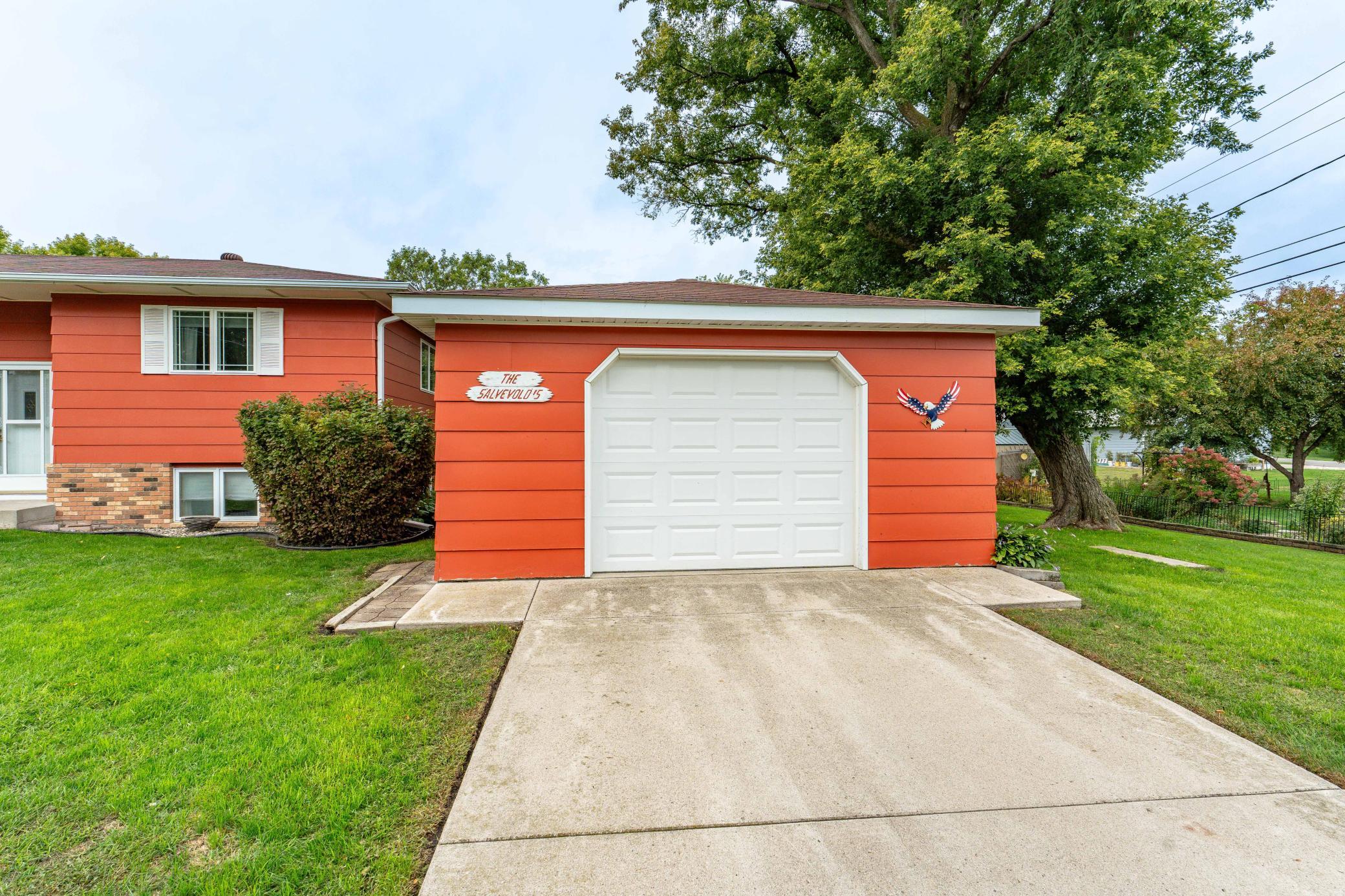1973 single family home for sale at 1320 S Mabelle Avenue in Fergus Falls, MN — 4 bed, 2 bath (photo 48 of 55)