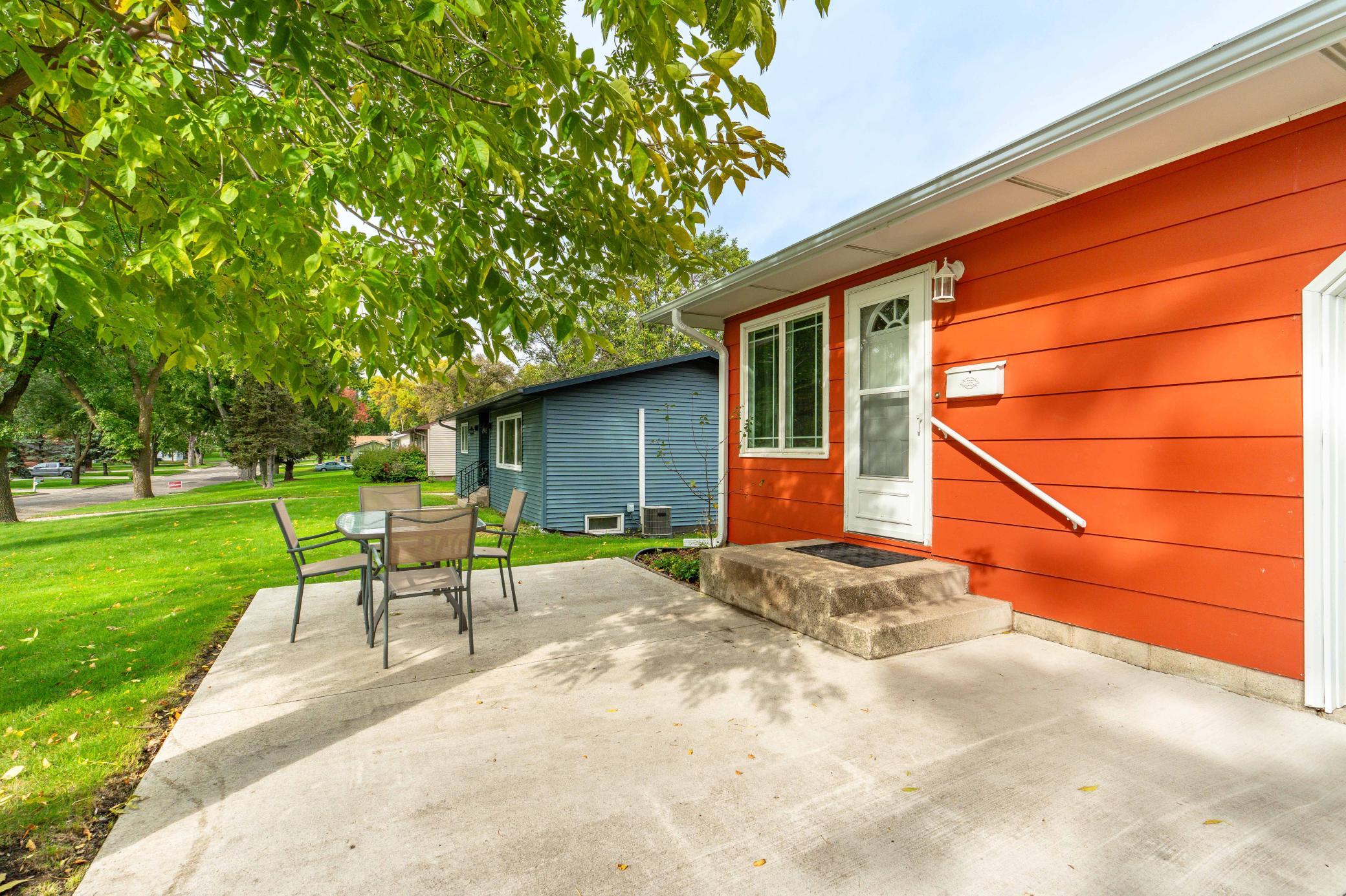 1973 single family home for sale at 1320 S Mabelle Avenue in Fergus Falls, MN — 4 bed, 2 bath (photo 7 of 55)