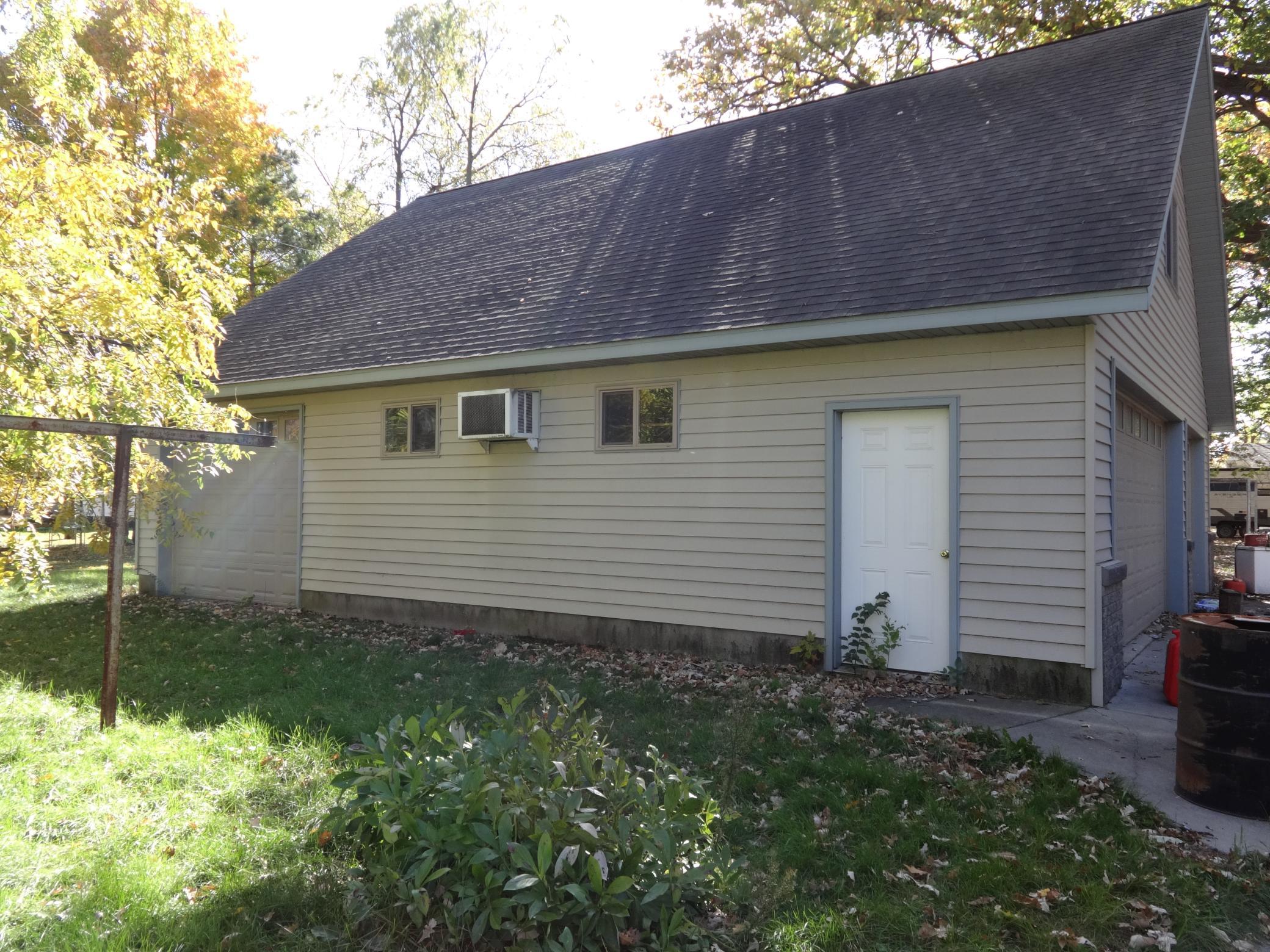 1900 single family home for sale at 434 Lake Street S in Long Prairie, MN — 2 bed, 2 bath (photo 14 of 19)