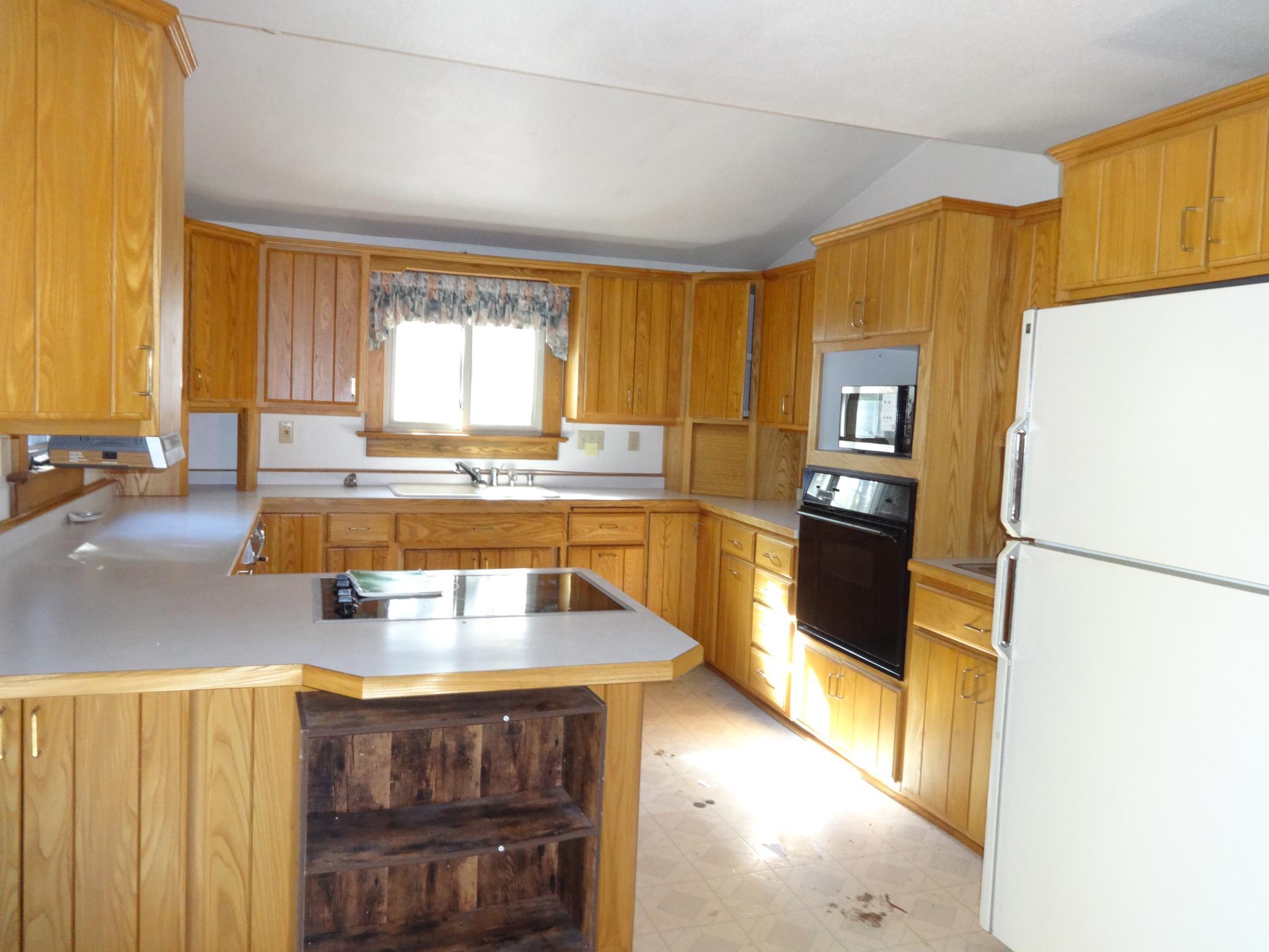 1900 single family home for sale at 434 Lake Street S in Long Prairie, MN — 2 bed, 2 bath (photo 3 of 19)
