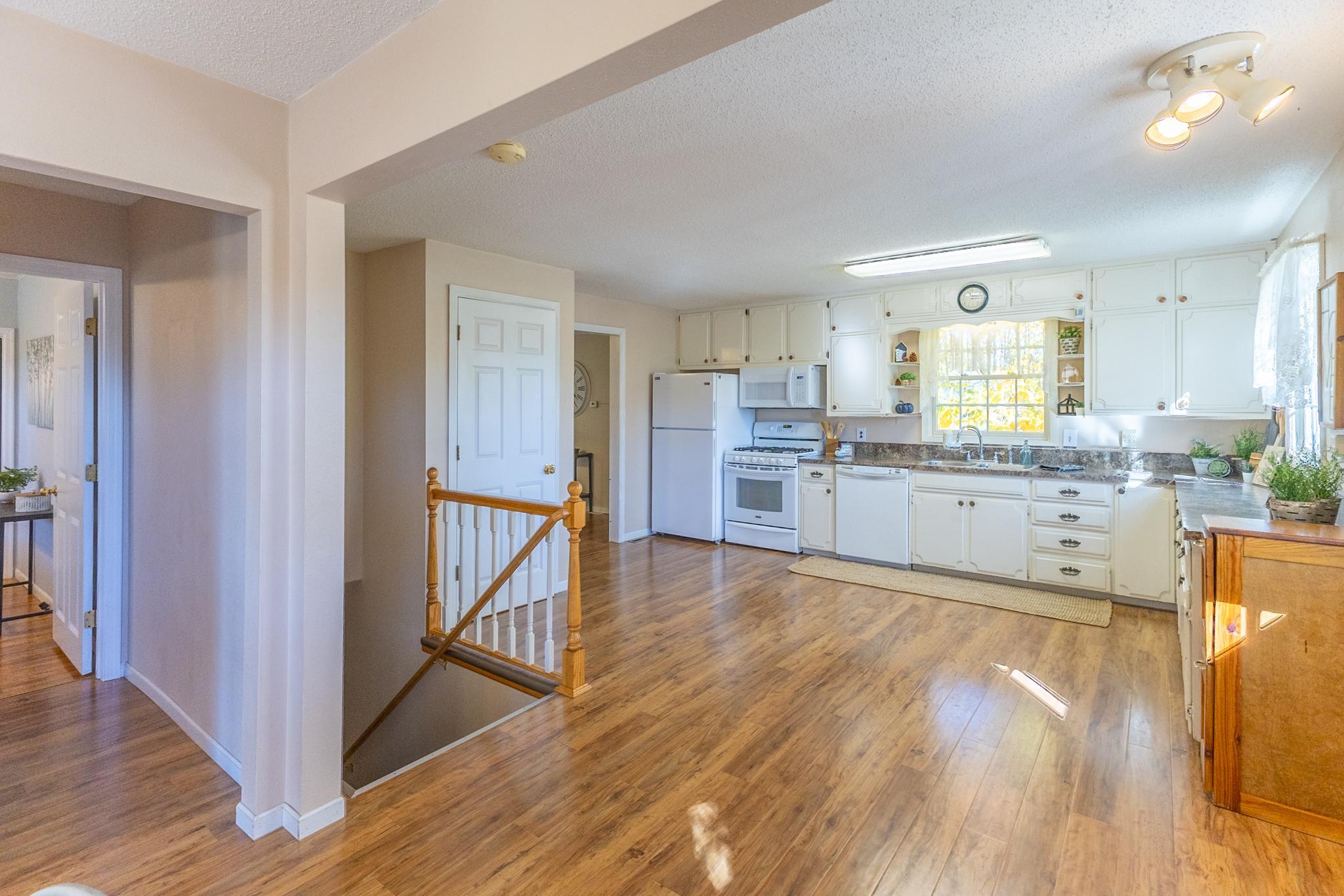 1959 single family home for sale at 2422 Sumac Road NE in Bemidji, MN — 2 bed, 1 bath (photo 11 of 72)