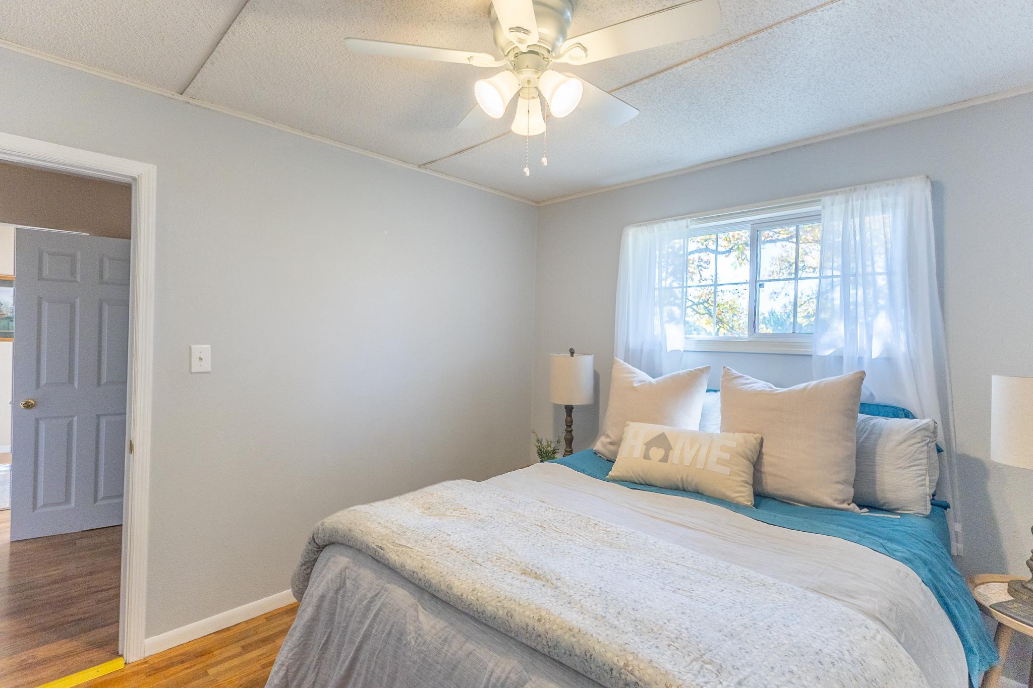 1959 single family home for sale at 2422 Sumac Road NE in Bemidji, MN — 2 bed, 1 bath (photo 17 of 72)