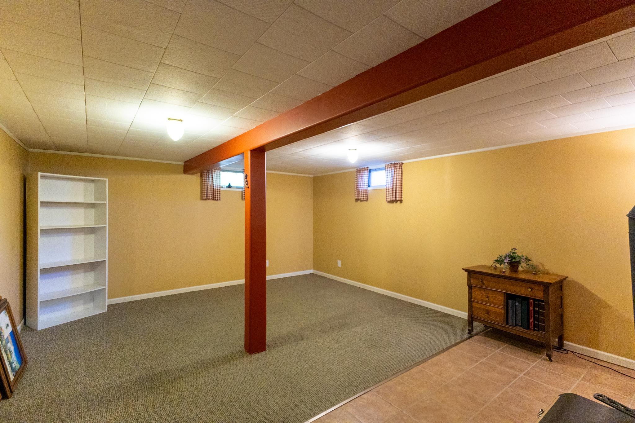 1959 single family home for sale at 2422 Sumac Road NE in Bemidji, MN — 2 bed, 1 bath (photo 28 of 72)