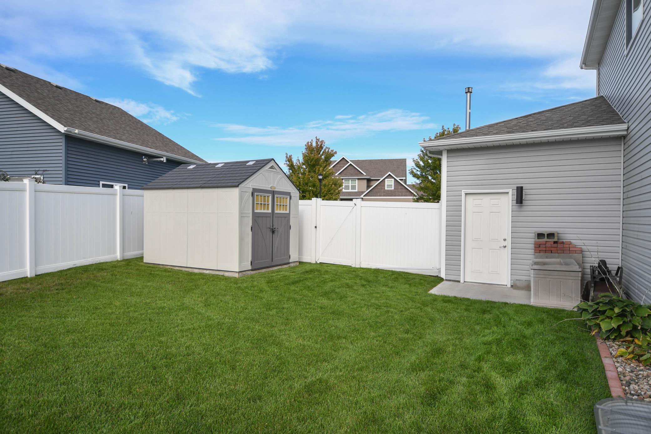 2013 single family home for sale at 3584 6th Street E in West Fargo, ND — 3 bed, 3 bath (photo 16 of 56)