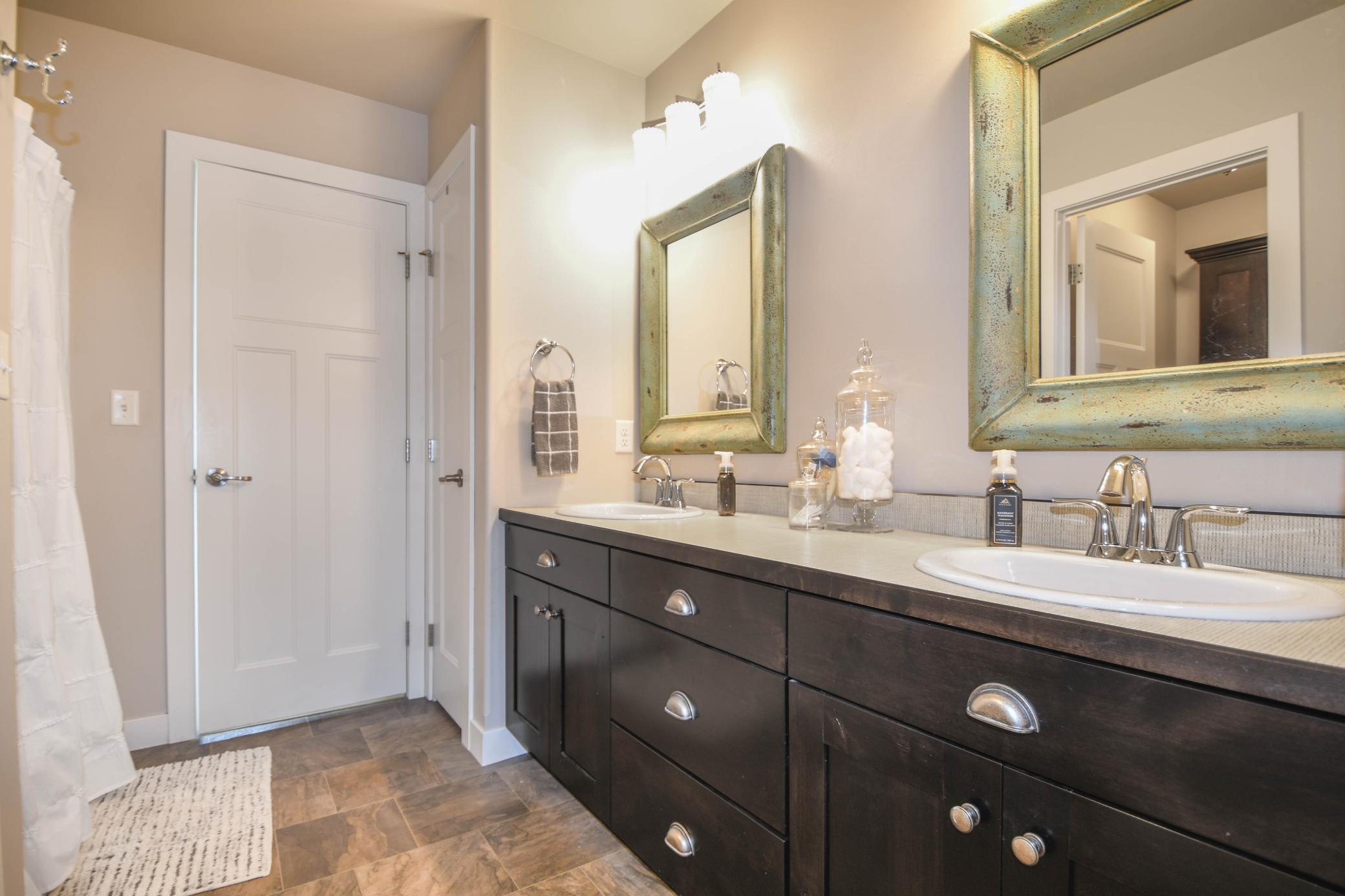 2013 single family home for sale at 3584 6th Street E in West Fargo, ND — 3 bed, 3 bath (photo 39 of 56)