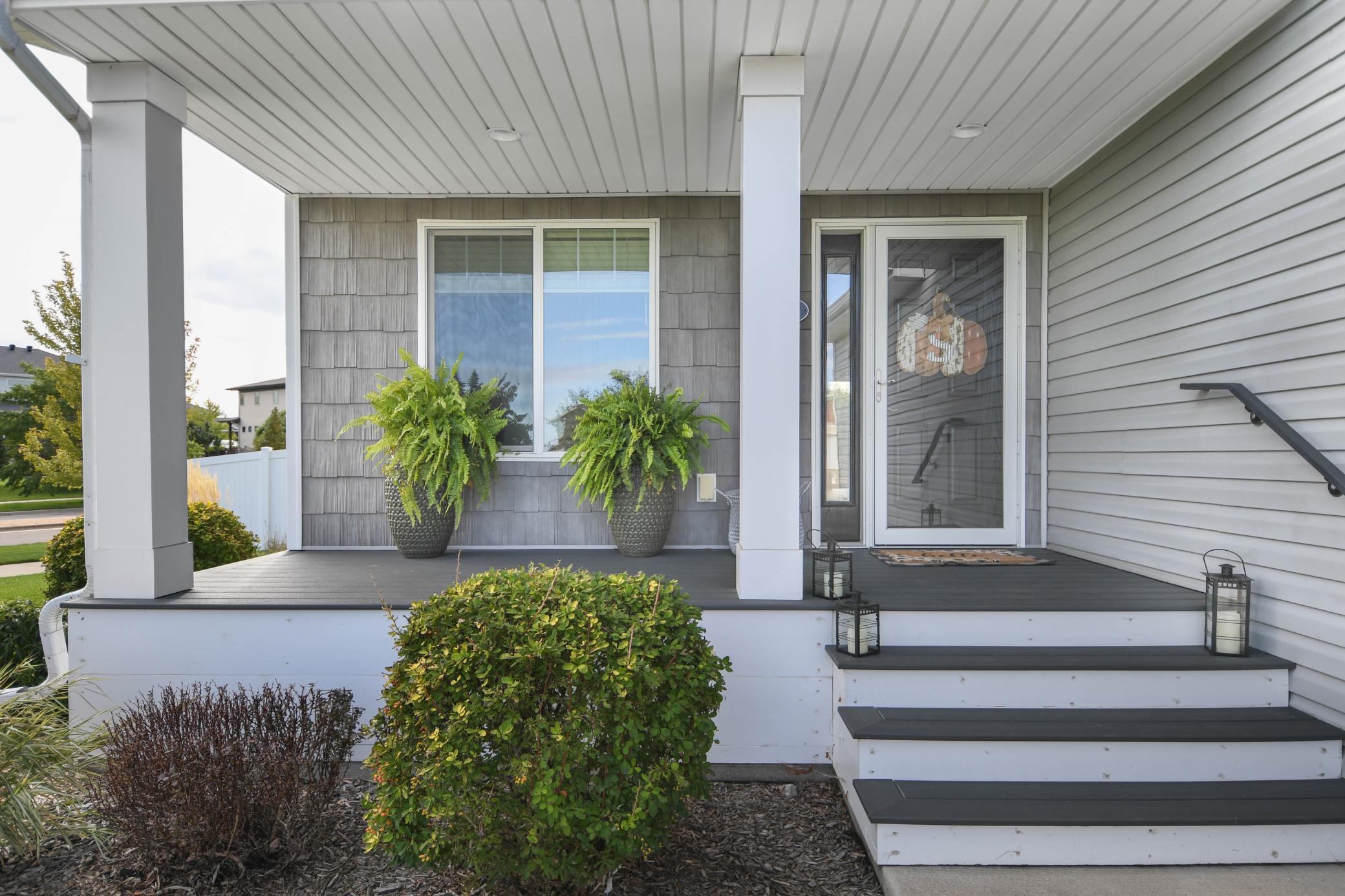 2013 single family home for sale at 3584 6th Street E in West Fargo, ND — 3 bed, 3 bath (photo 7 of 56)