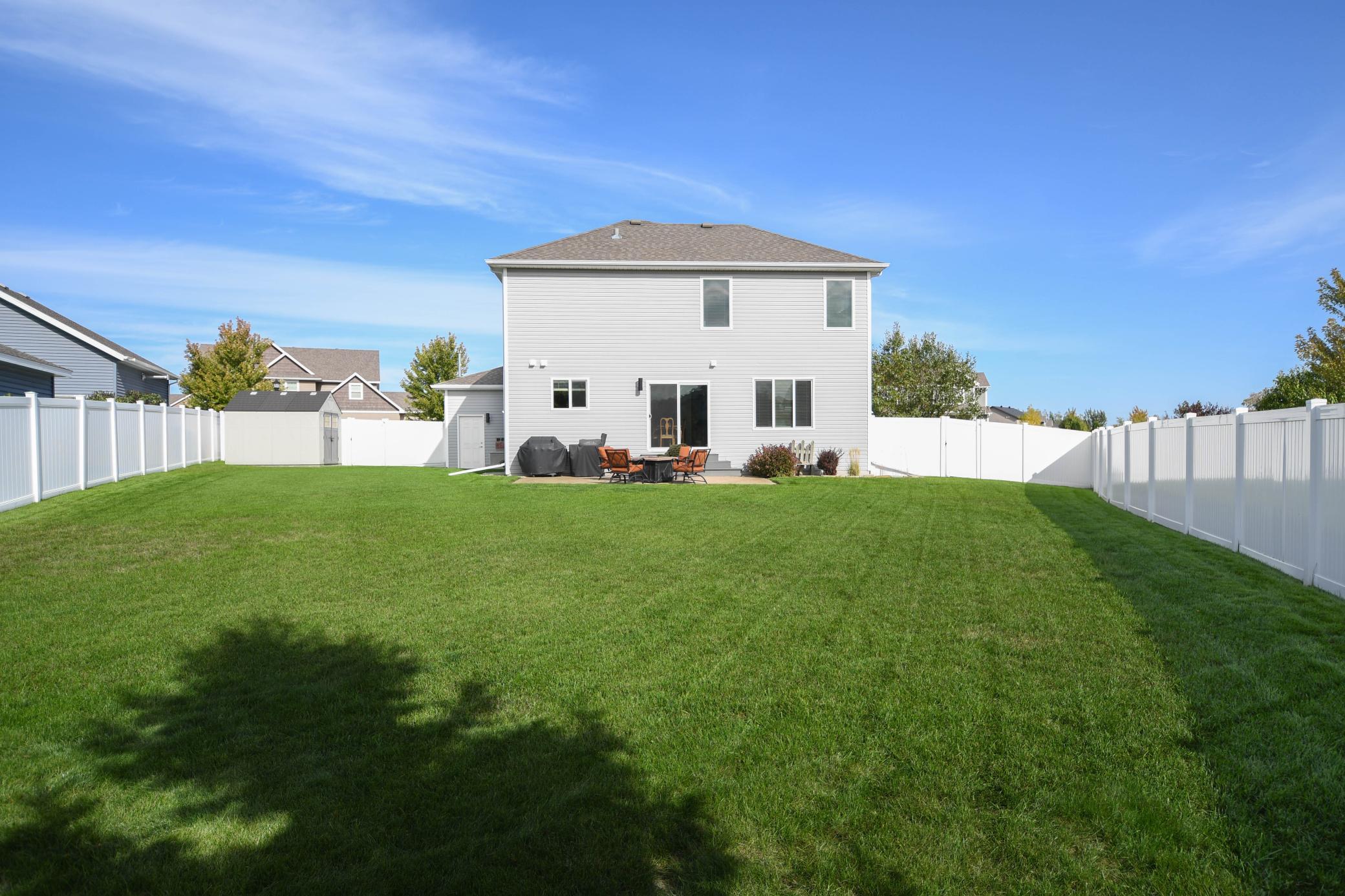 2013 single family home for sale at 3584 6th Street E in West Fargo, ND — 3 bed, 3 bath (photo 9 of 56)