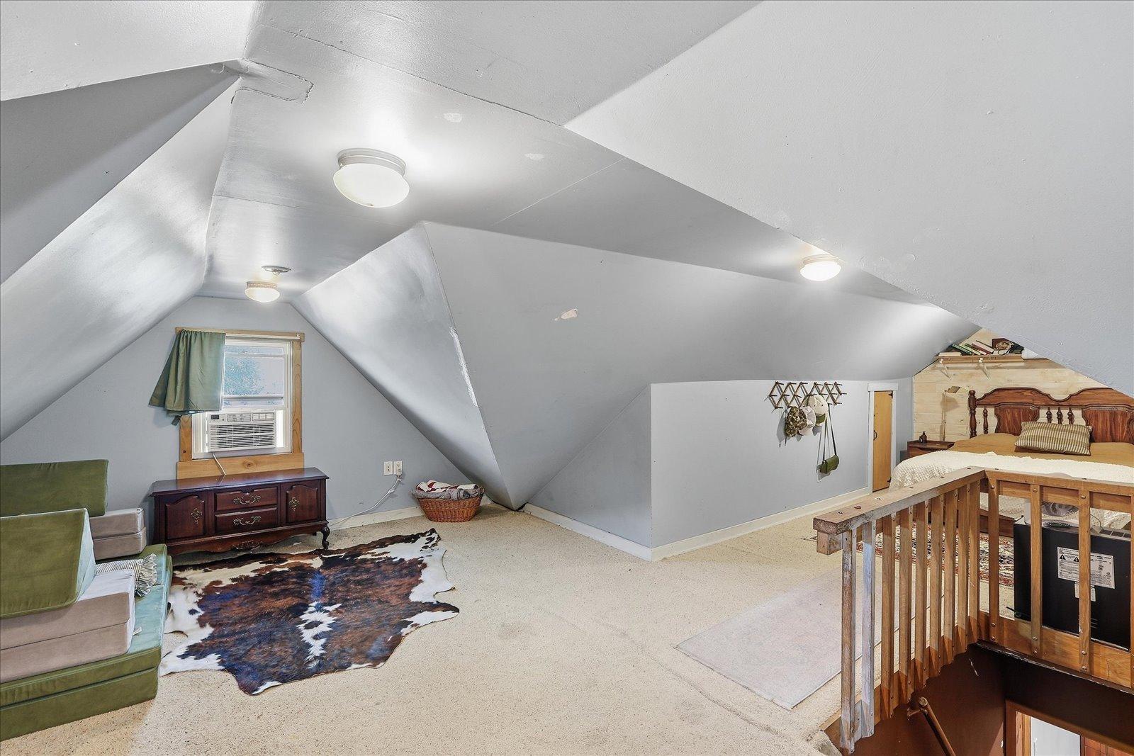 1933 single family home for sale at 106 Hartley Street in Coleraine, MN — 3 bed, 1 bath (photo 17 of 32)