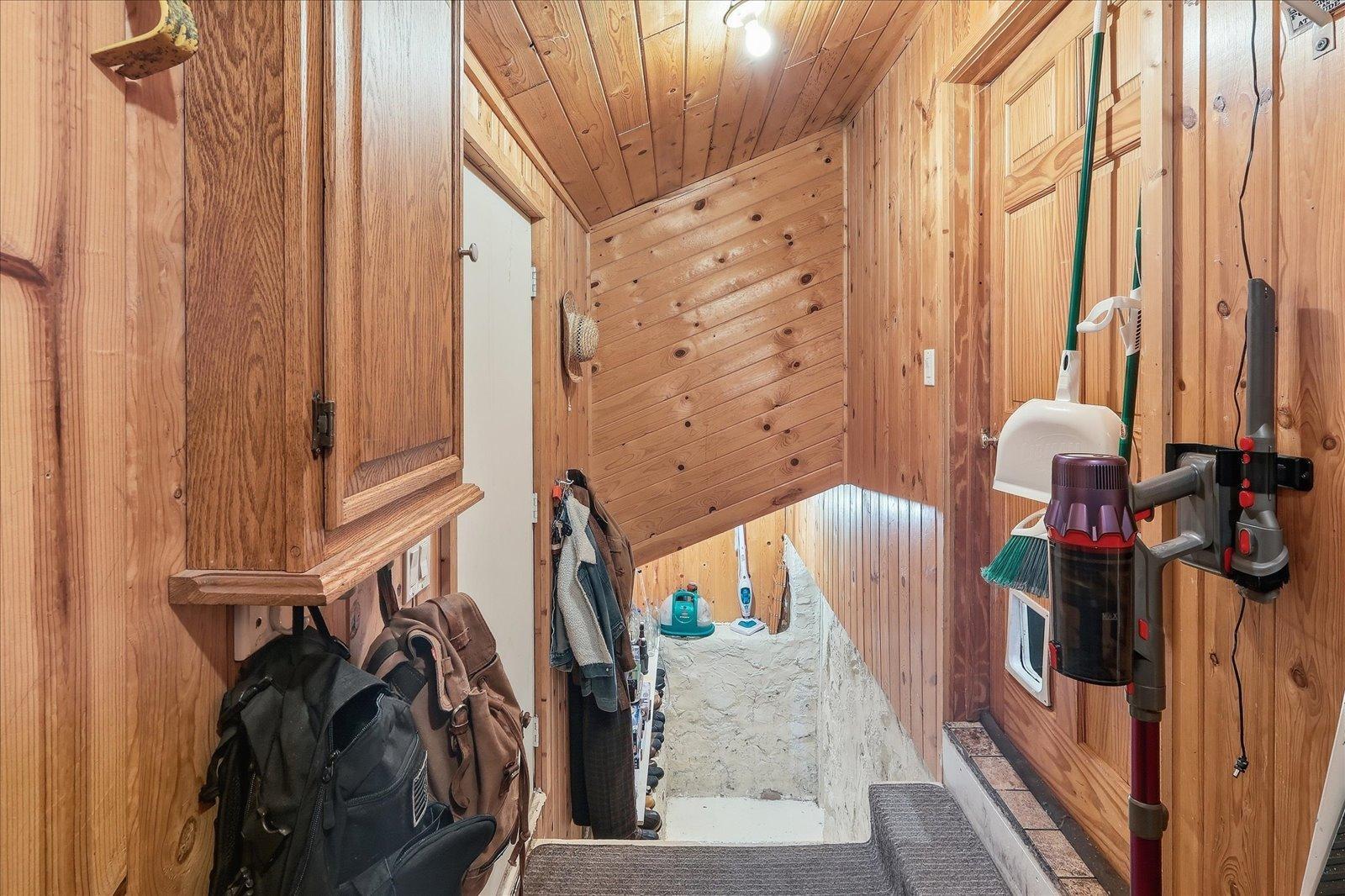 1933 single family home for sale at 106 Hartley Street in Coleraine, MN — 3 bed, 1 bath (photo 21 of 32)